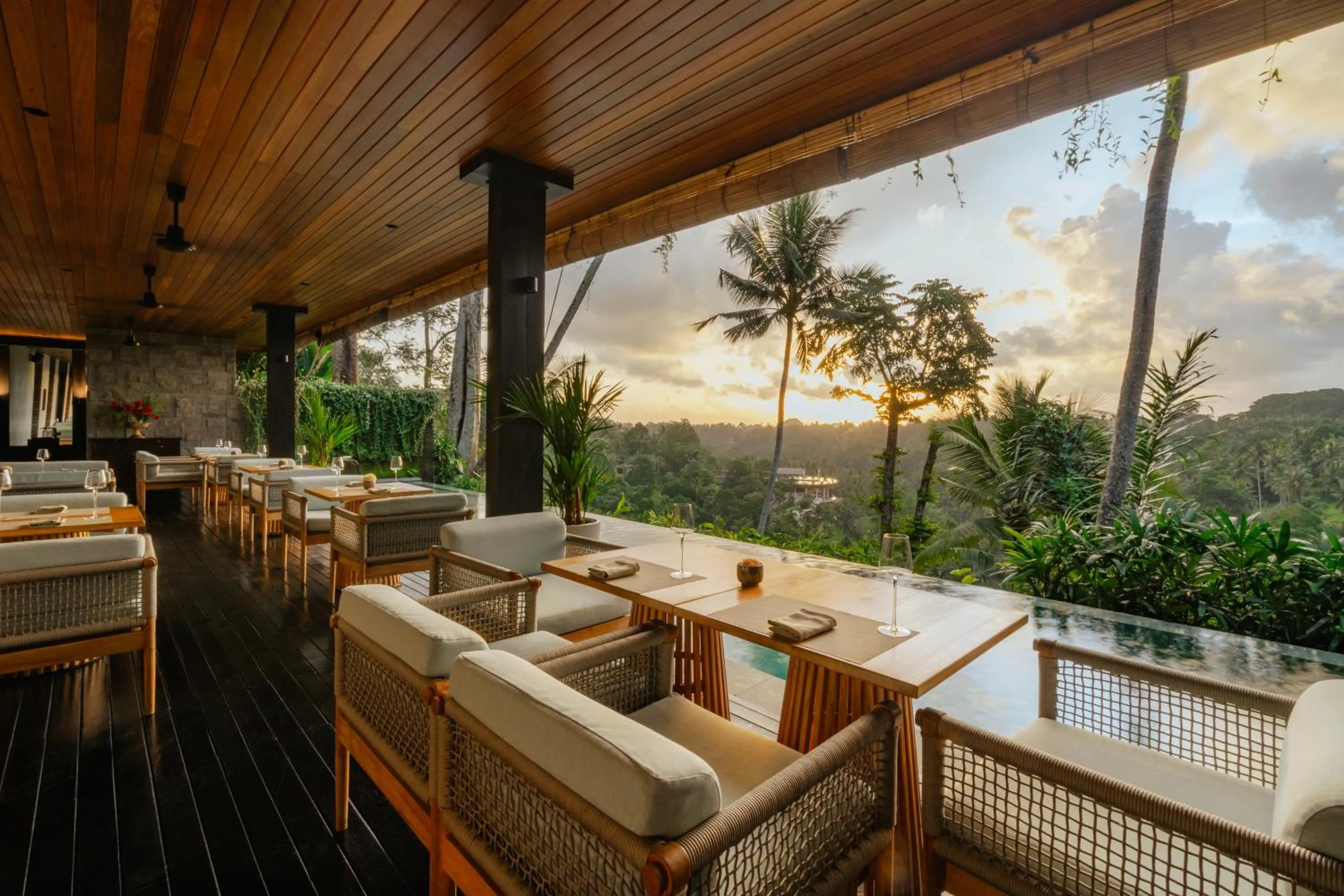 Restaurant/places to eat in The Ridge Bali