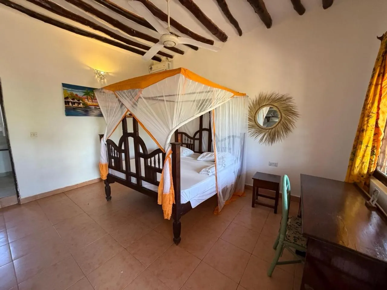 Photo of the whole room, Bed in Kiwengwa Bungalow Boutique Resort