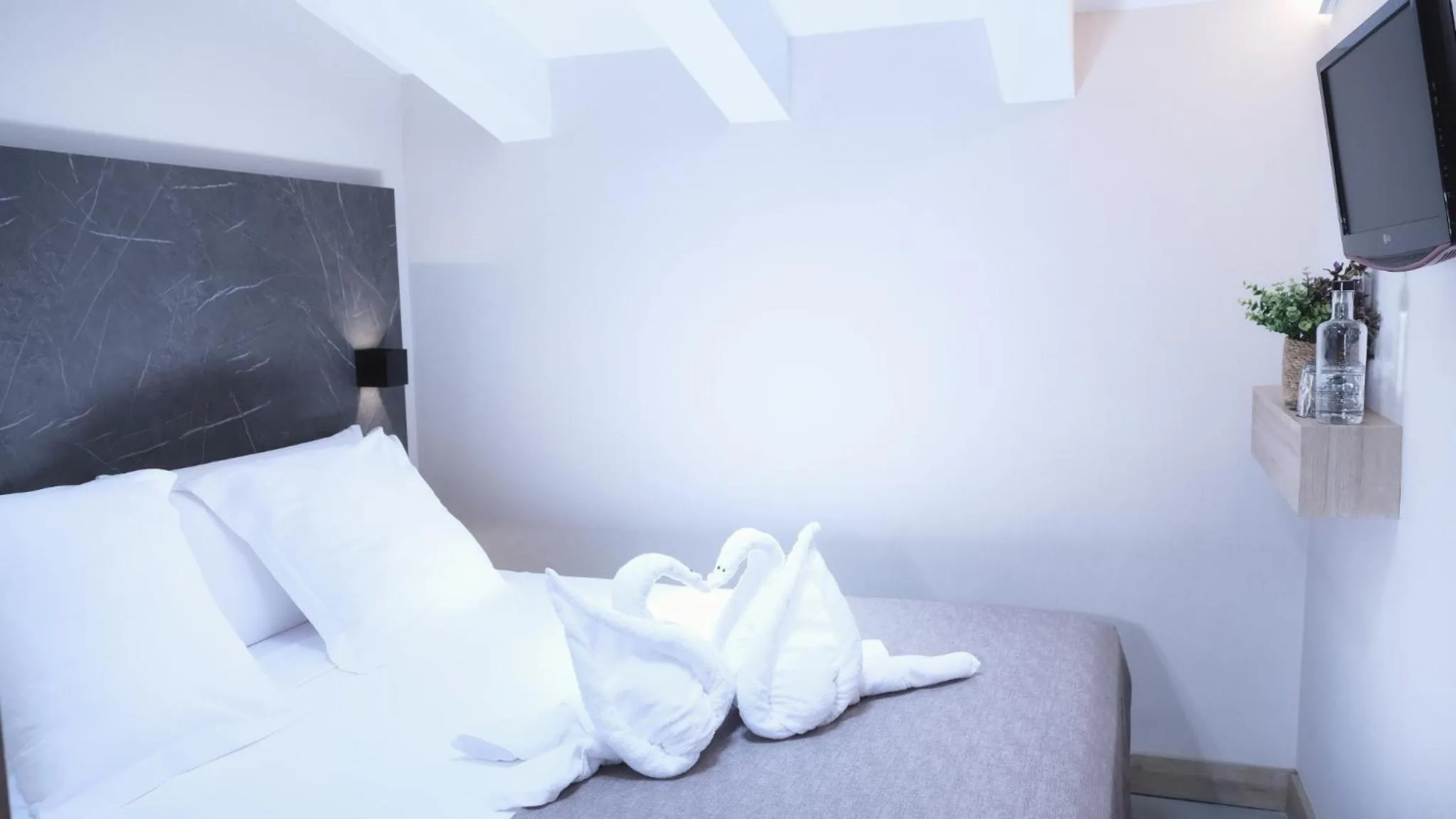 Bedroom, Bed in Hotel Casa Gardenia