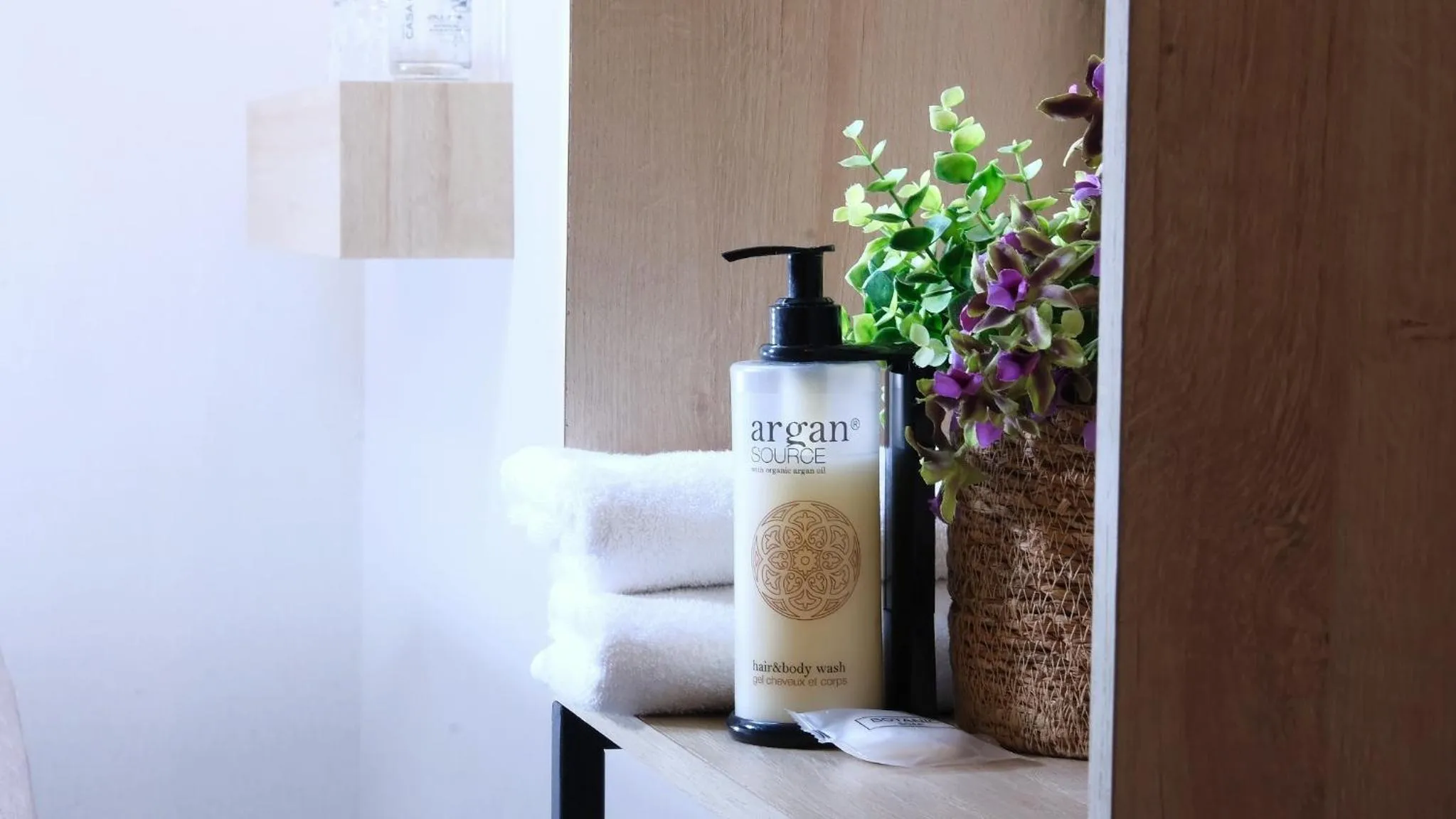 wardrobe in Hotel Casa Gardenia