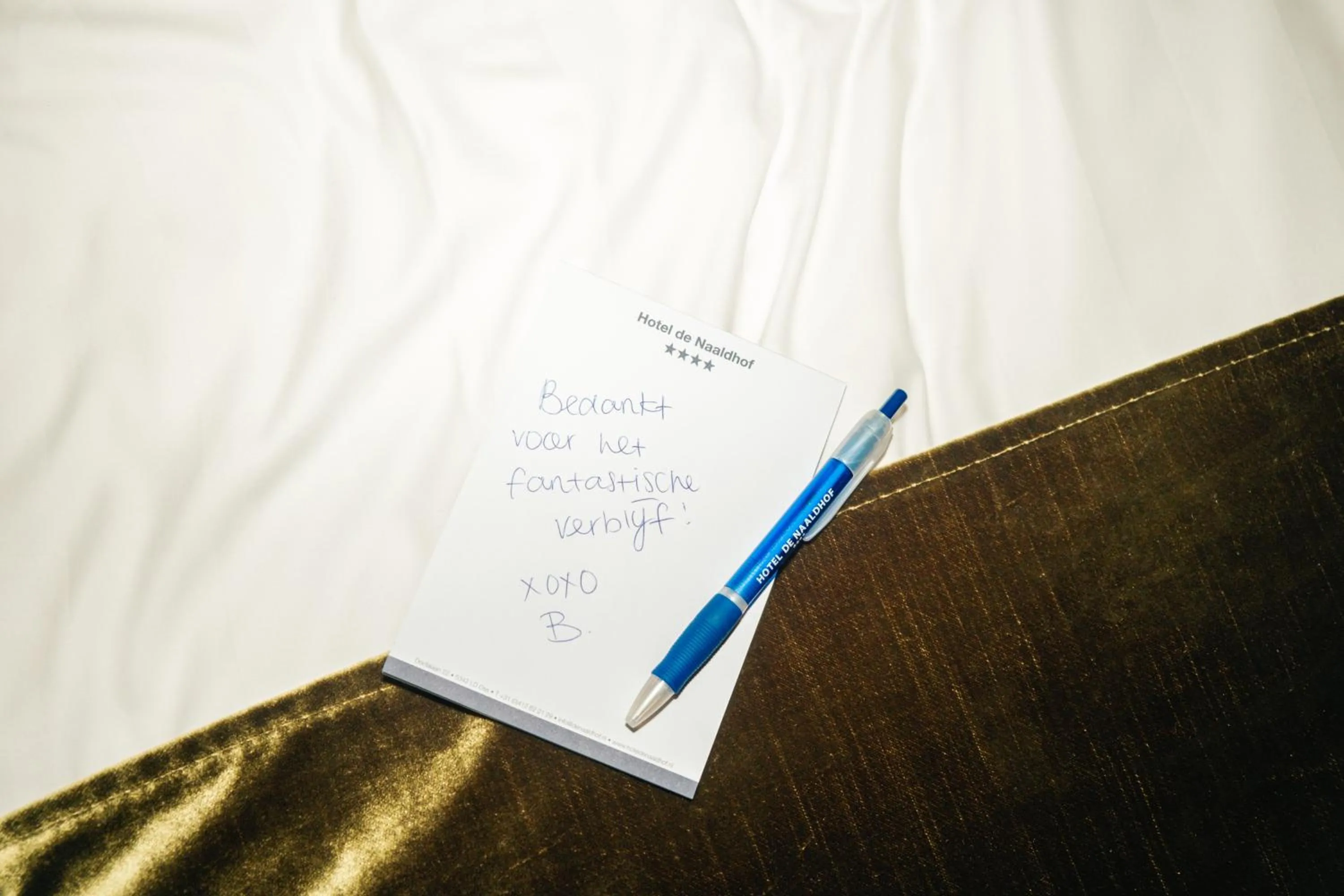 Text overlay in Hotel de Naaldhof