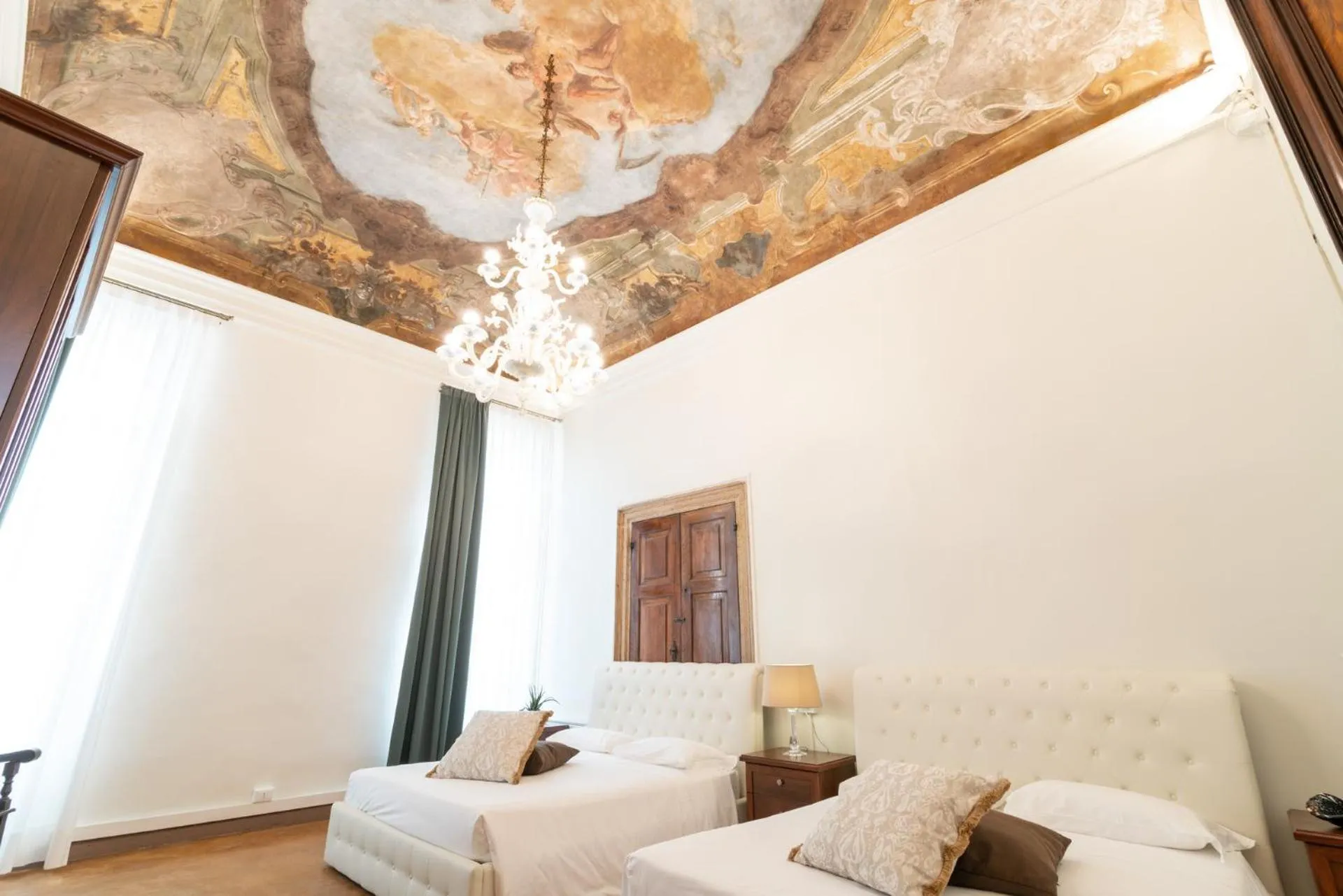 Bed in Venice Luxury Palace 3 by Wonderful Italy