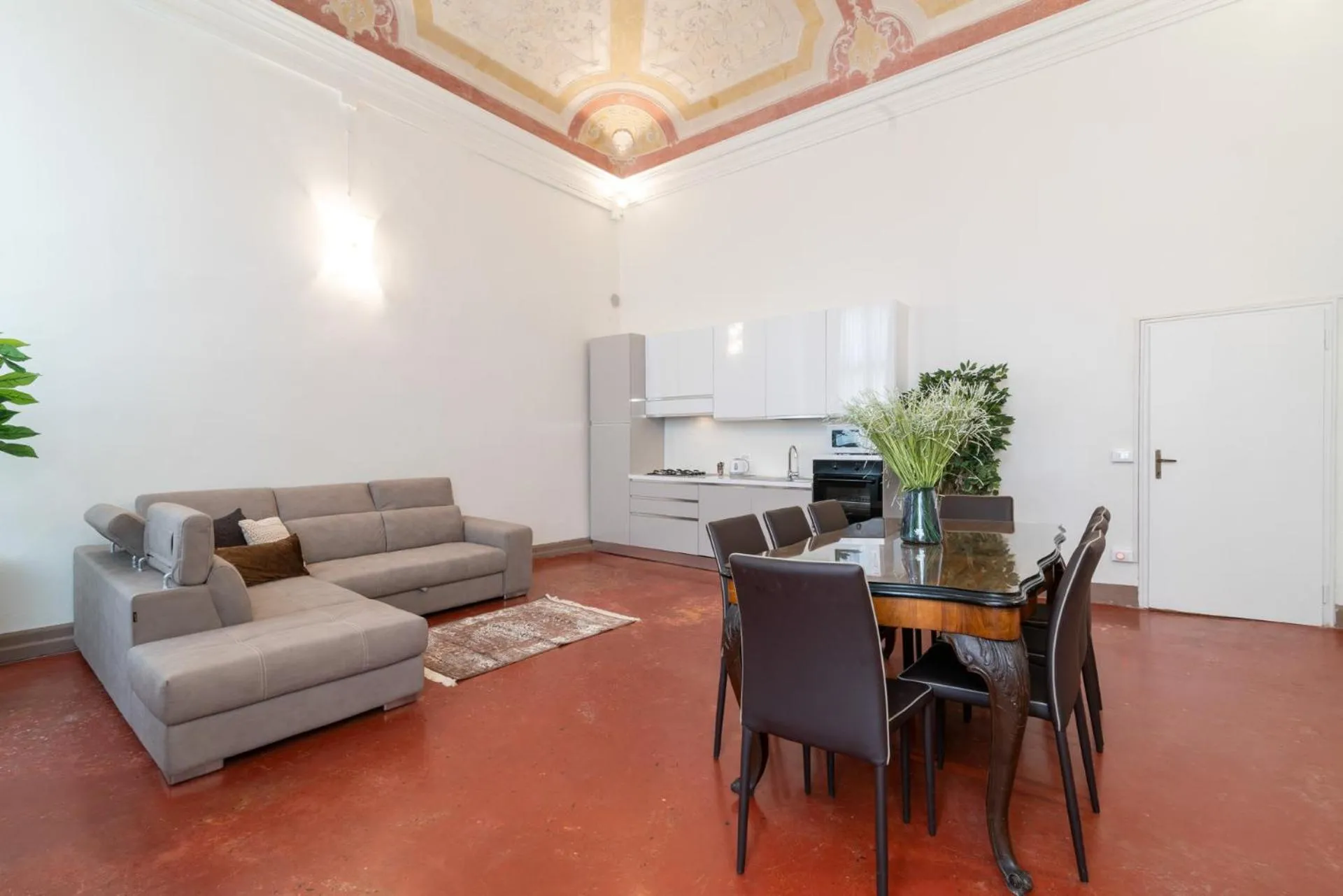 Communal lounge/ TV room in Venice Luxury Palace 3 by Wonderful Italy