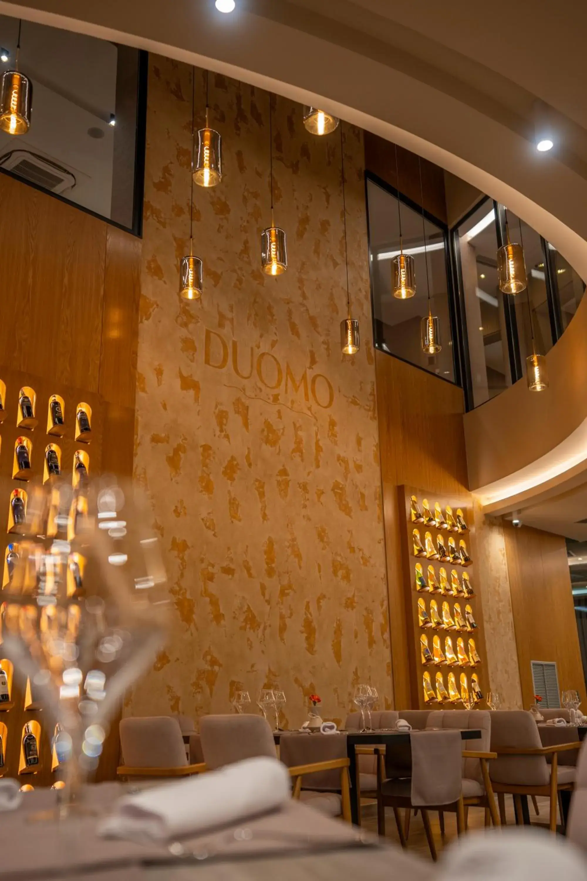 Restaurant/places to eat in Duomo Resort Restaurant/places to eat in Duomo Resort