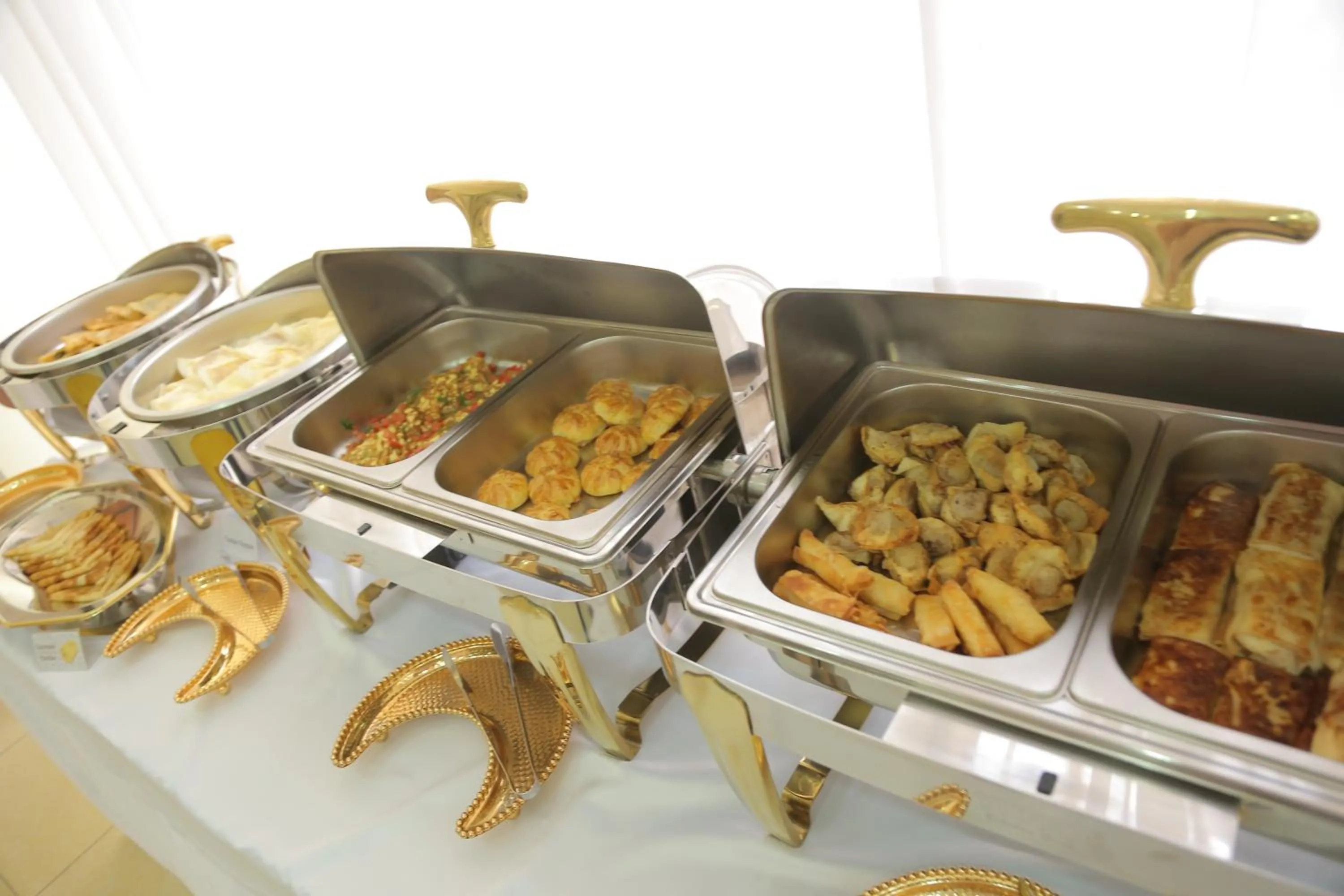 Breakfast in Rangrez hotel