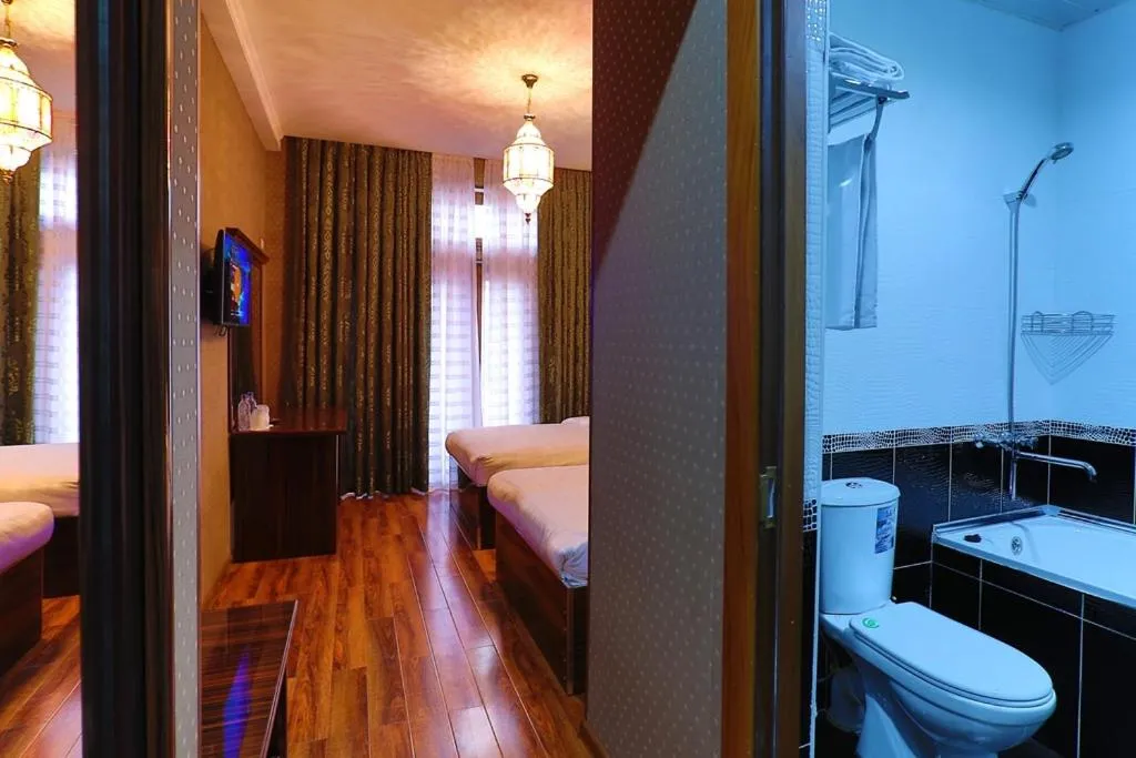 Rangrez hotel