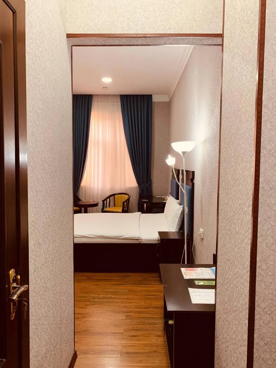Bed in Rangrez hotel