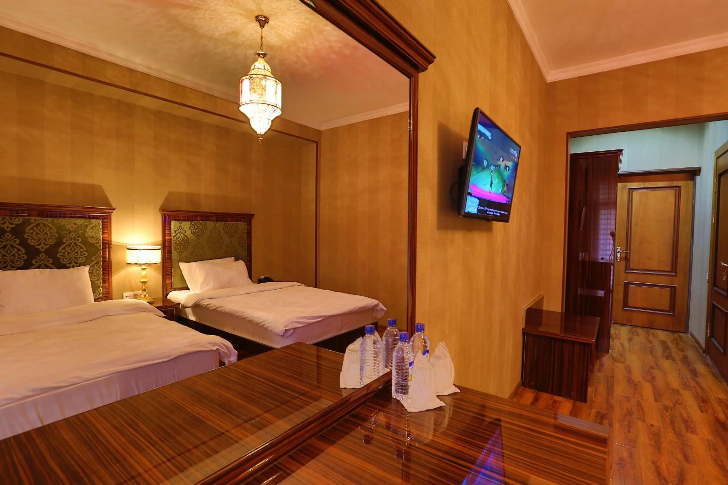 Bed in Rangrez hotel