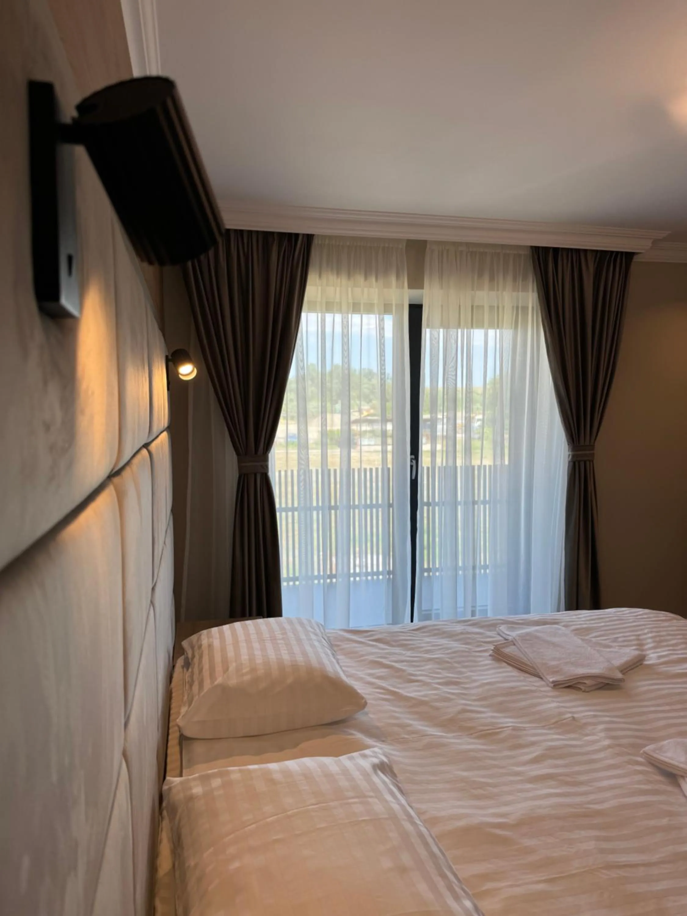 Bed in PENSIUNEA ANA