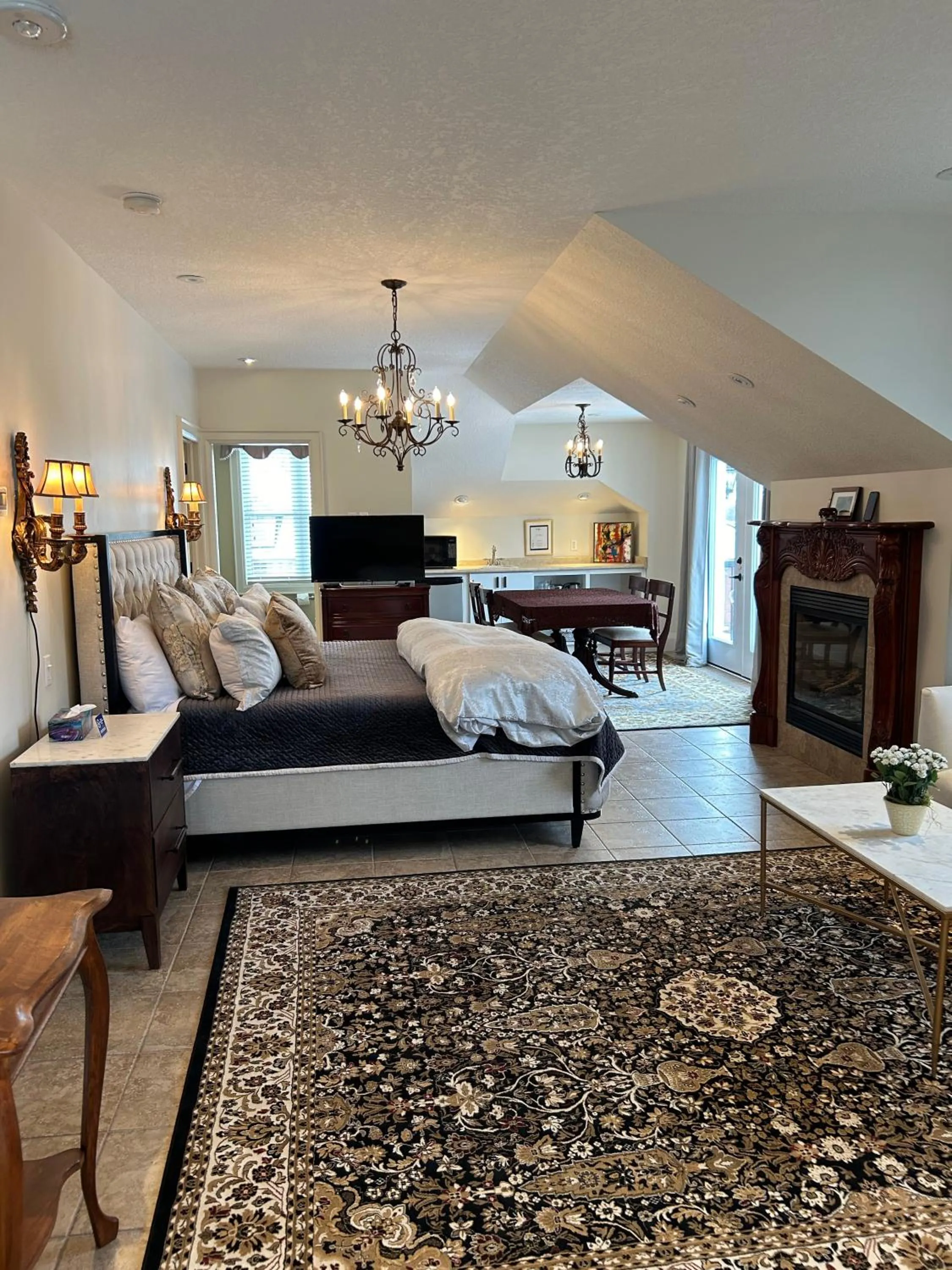 Photo of the whole room, Bed in Norfolk Guest House Inn