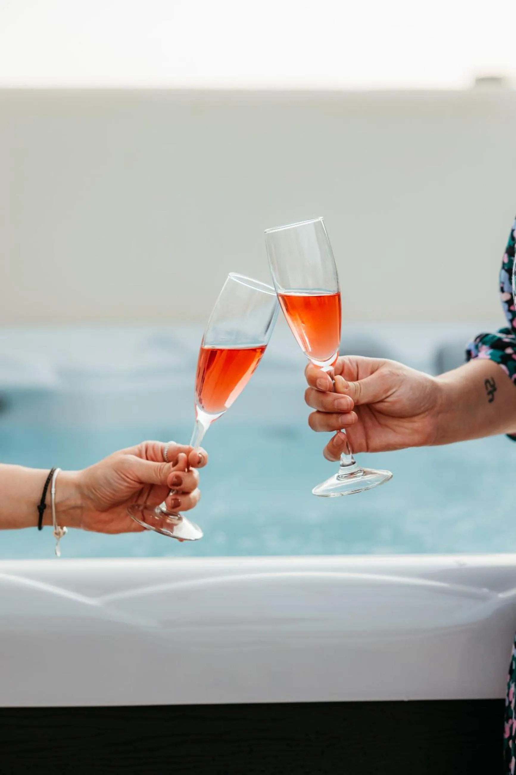 Hot Tub in Num Suites & Lofts Athens