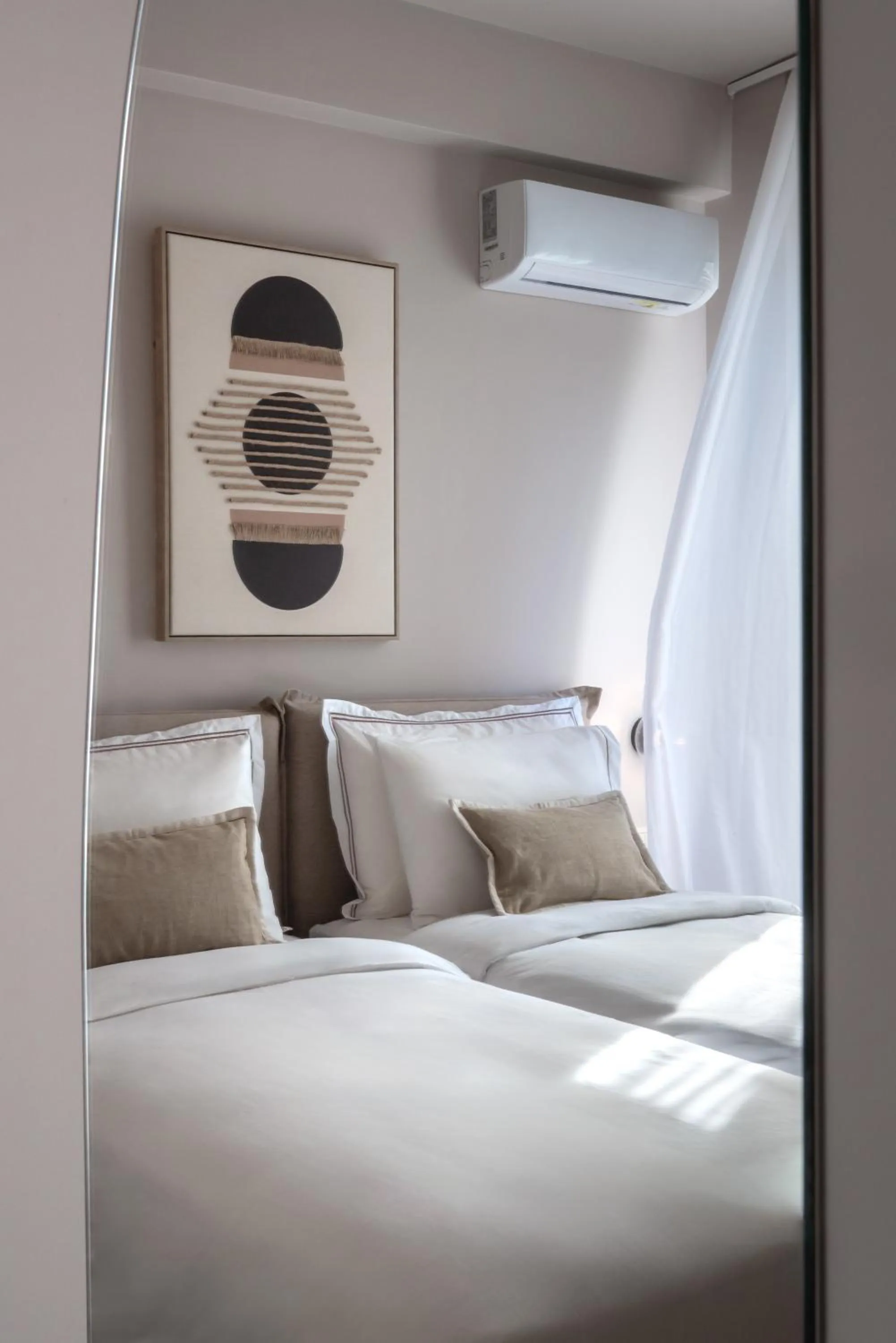 Bed in Num Suites & Lofts Athens