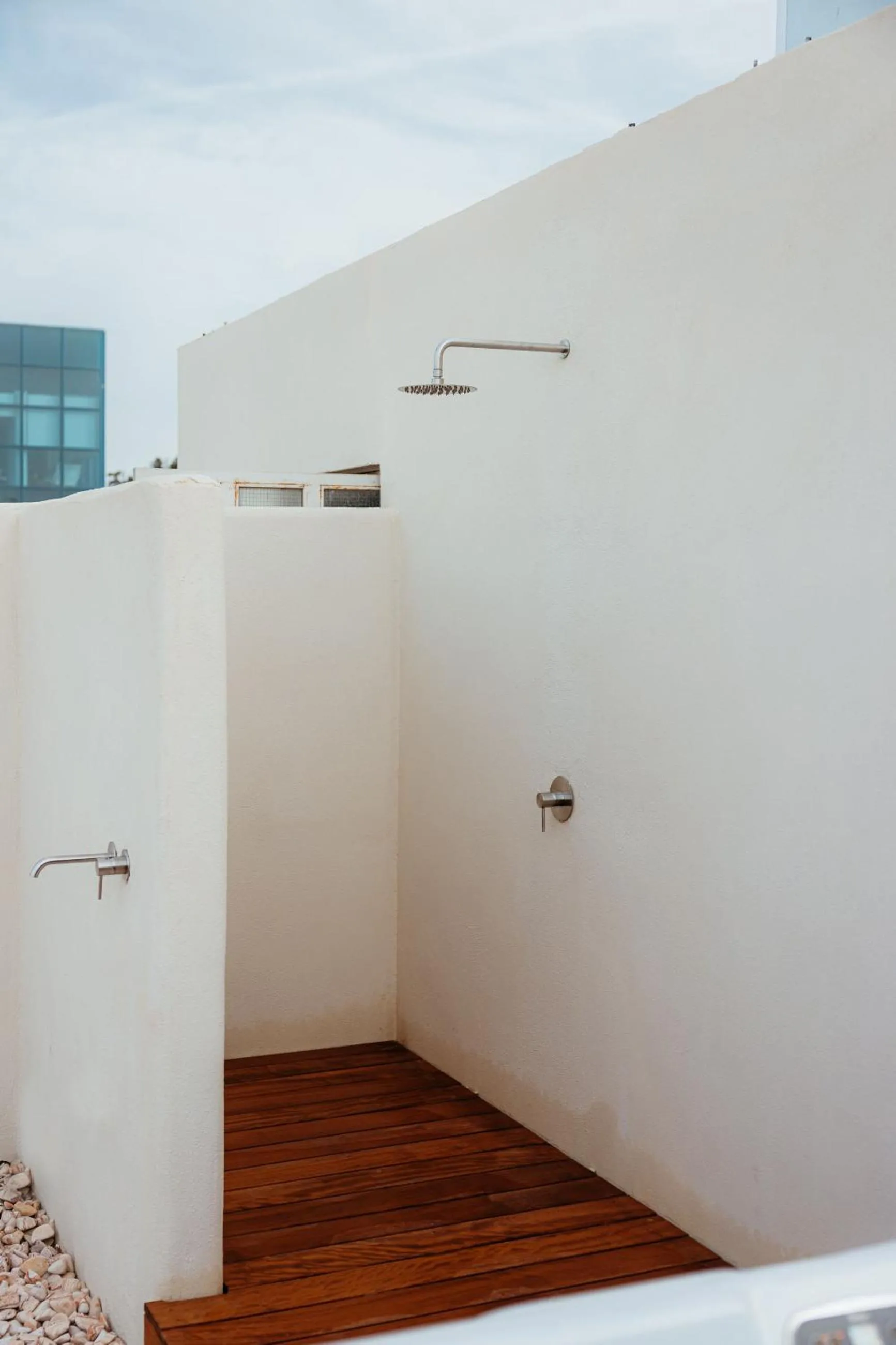 Shower in Num Suites & Lofts Athens