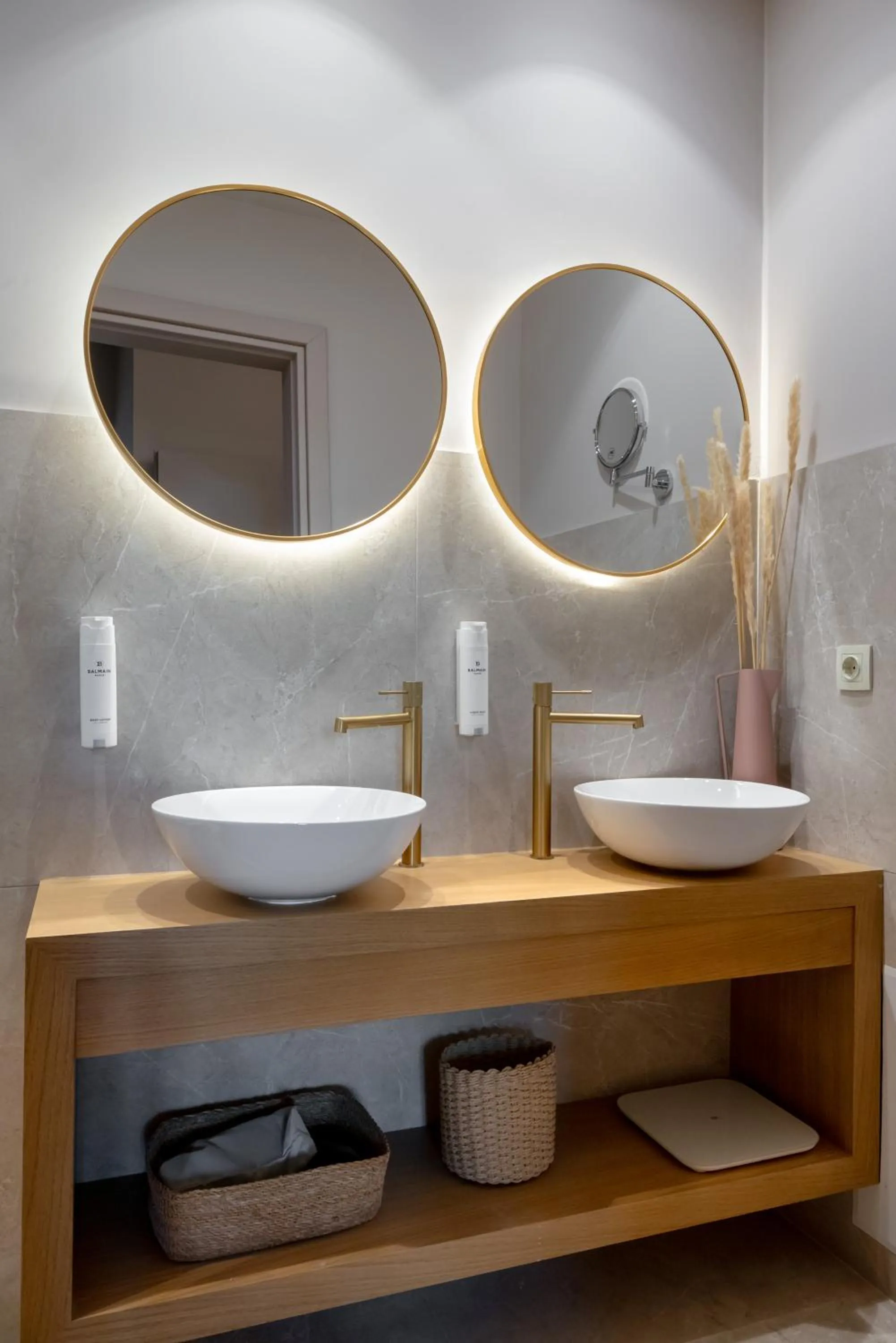 Bathroom in Num Suites & Lofts Athens