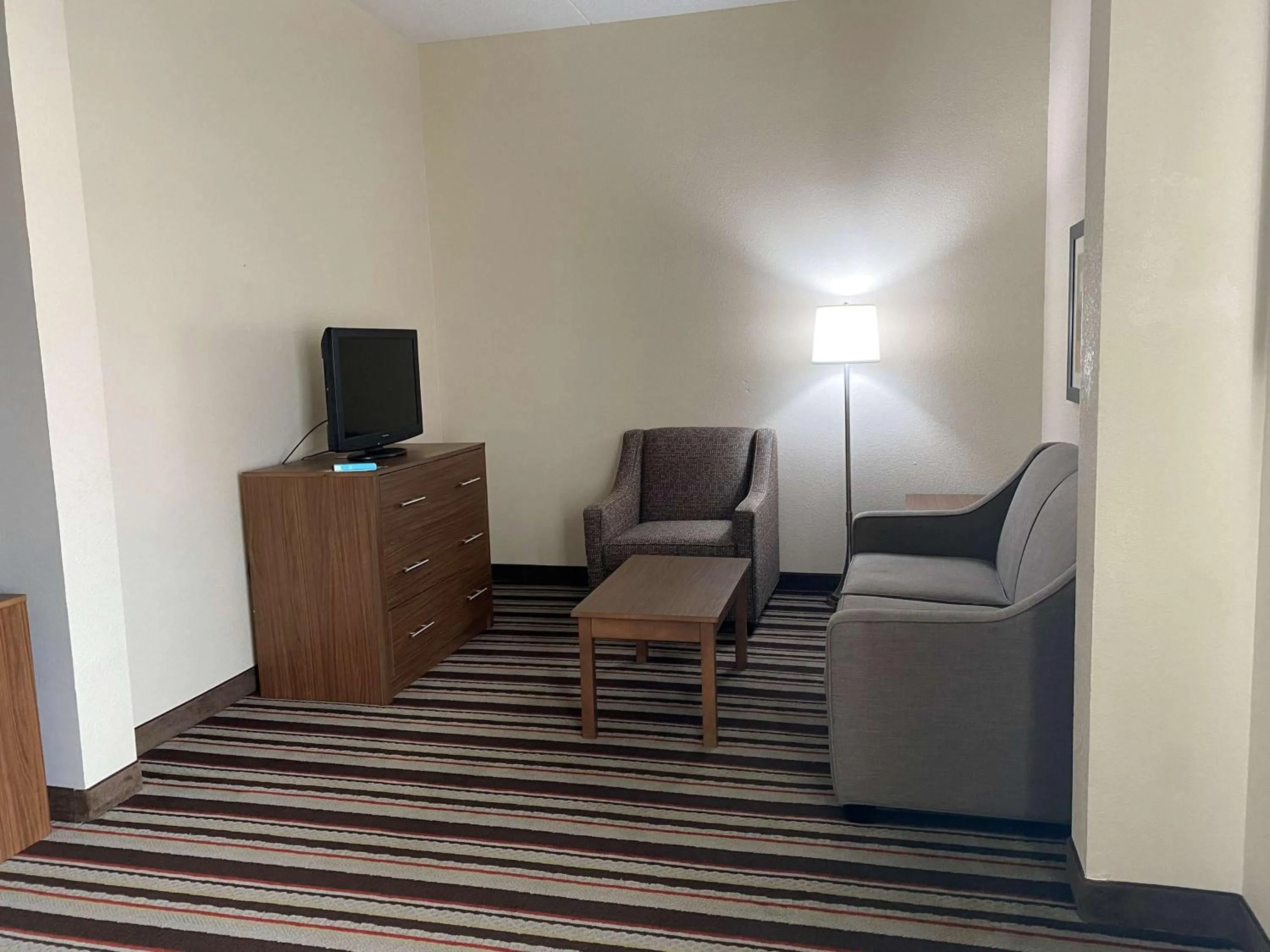 Photo of the whole room in Best Western Windsor Inn and Suites