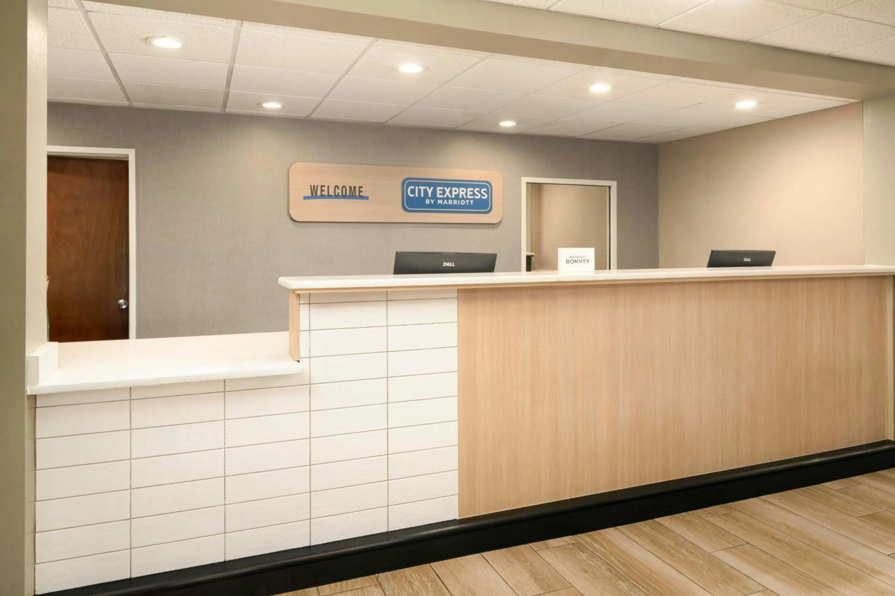 Lobby or reception in City Express by Marriott Danville