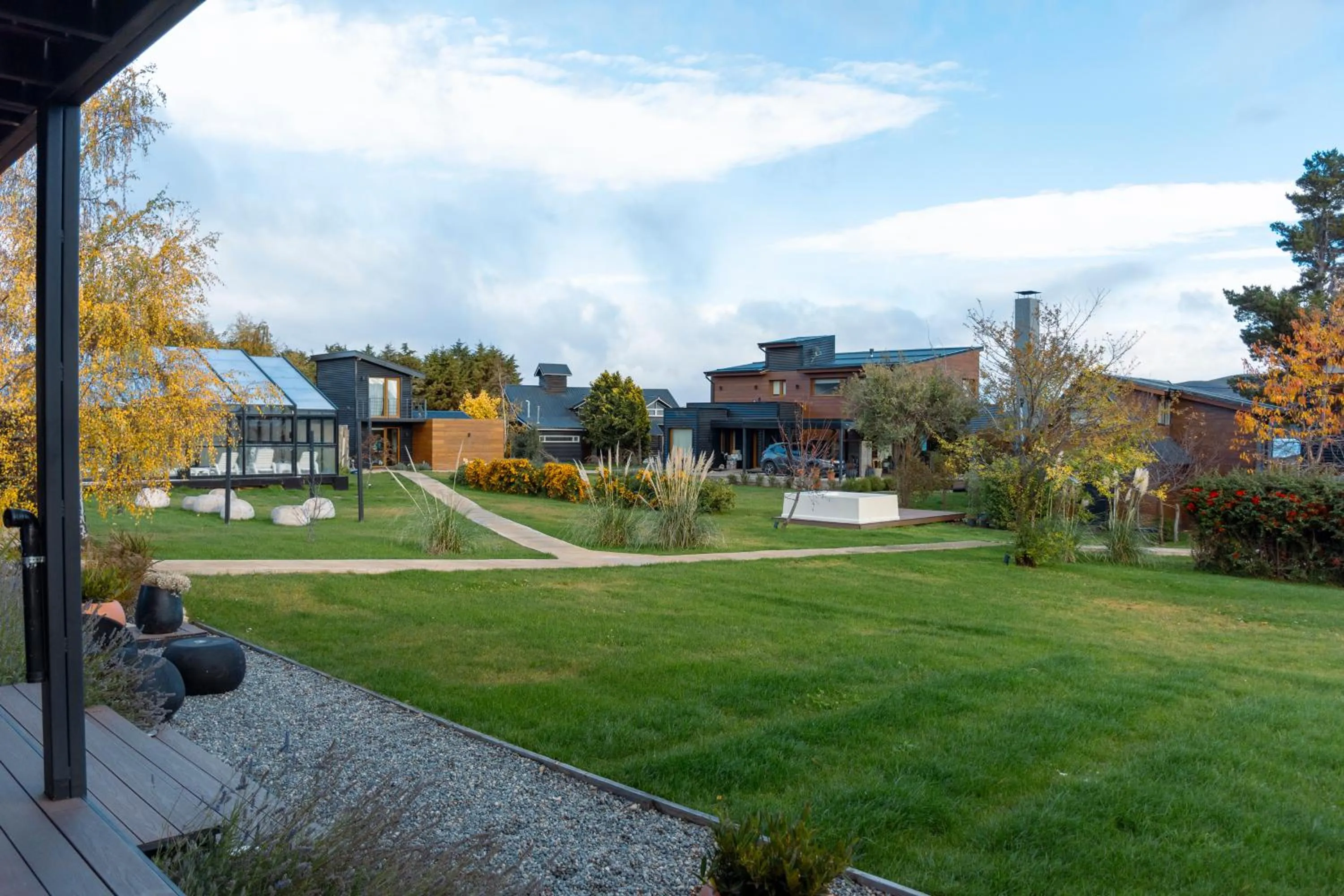 Garden view in Luna Llena Dina Huapi