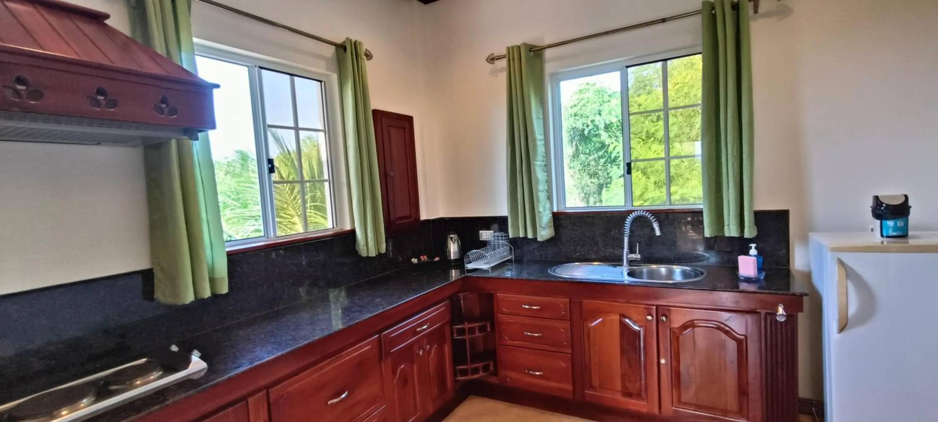 Kitchen or kitchenette in Star View Boutique Resort