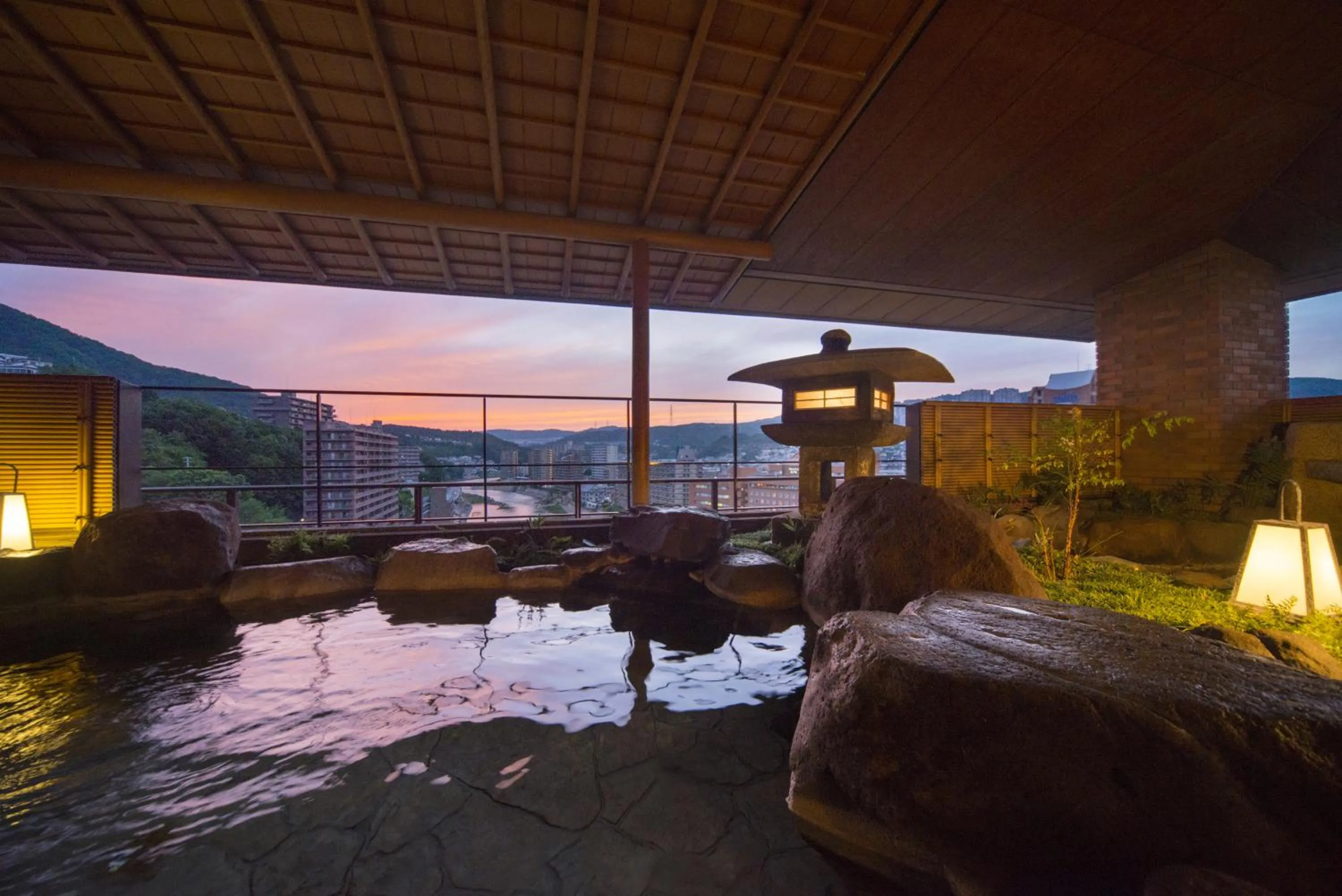 Hot Spring Bath in Hotel Wakamizu