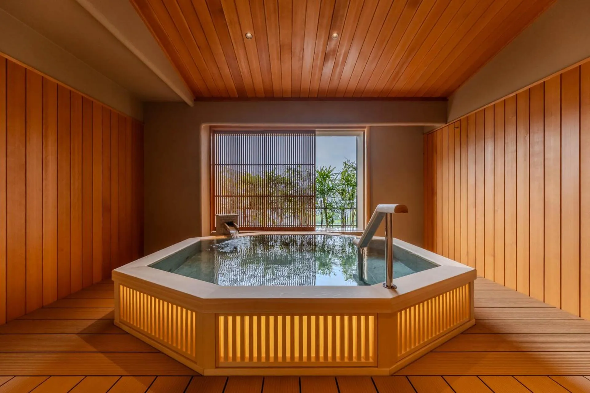 Open Air Bath in Hotel Wakamizu