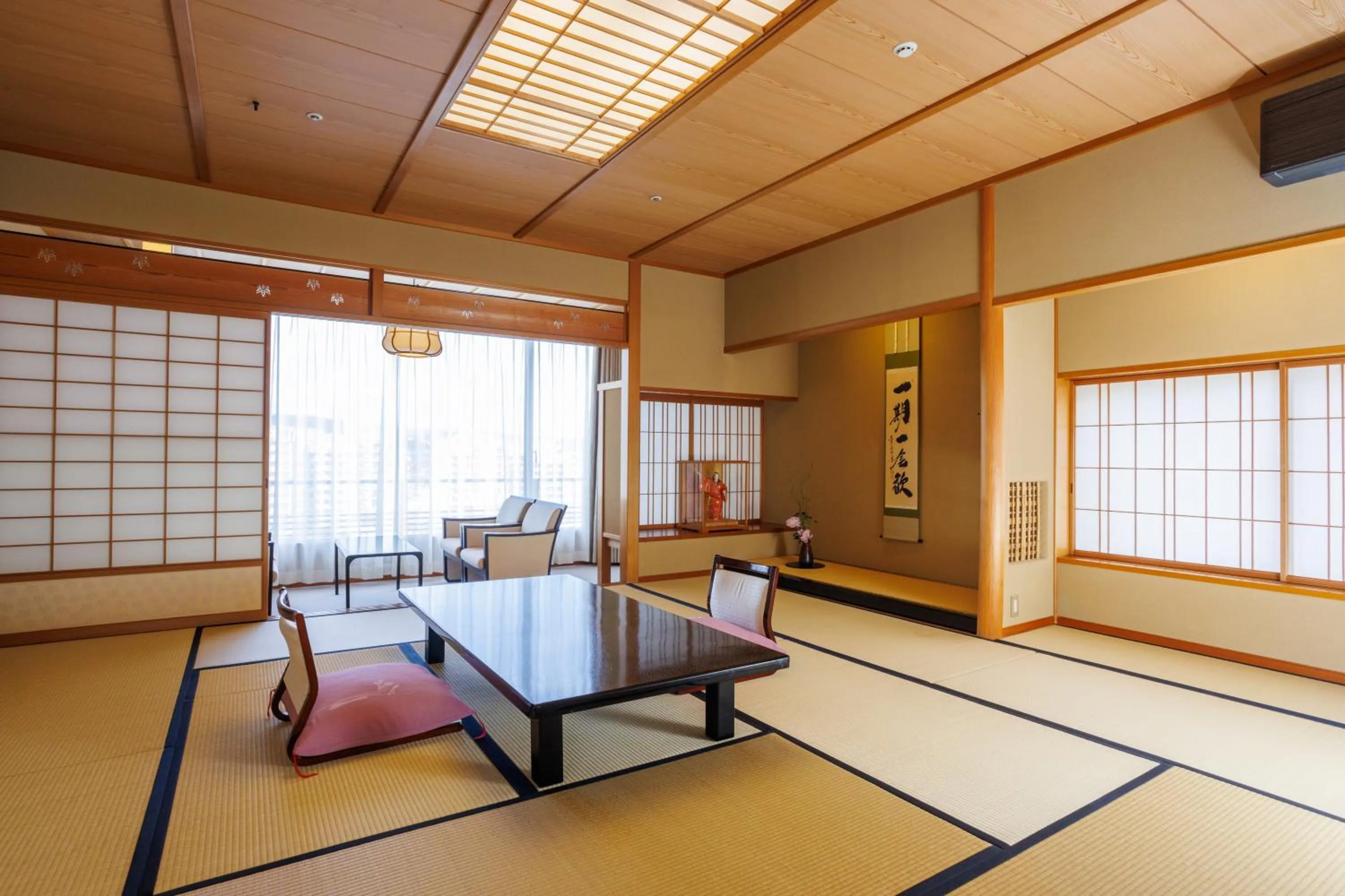 Photo of the whole room in Hotel Wakamizu