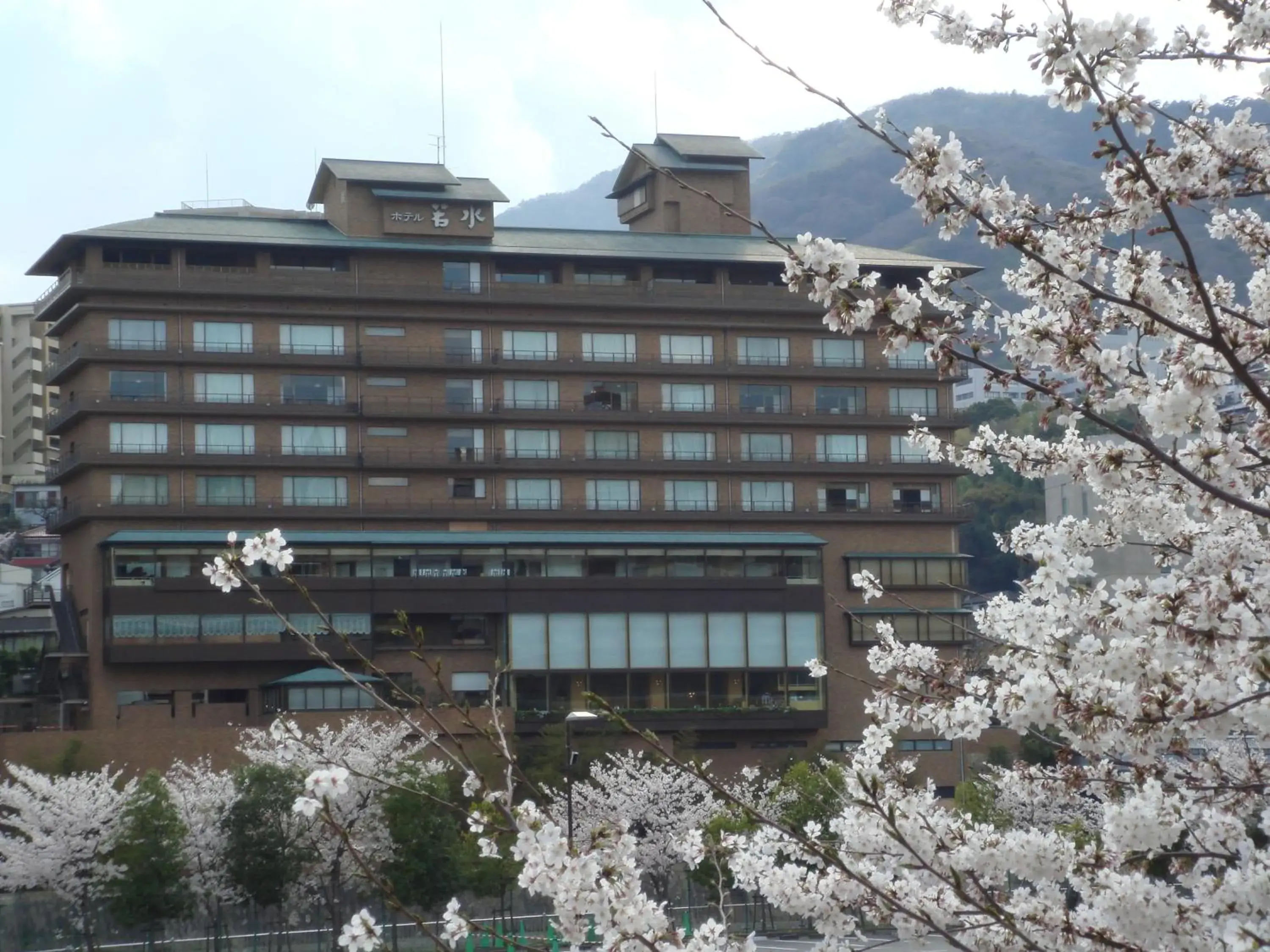 Facade/entrance in Hotel Wakamizu Facade/entrance in Hotel Wakamizu