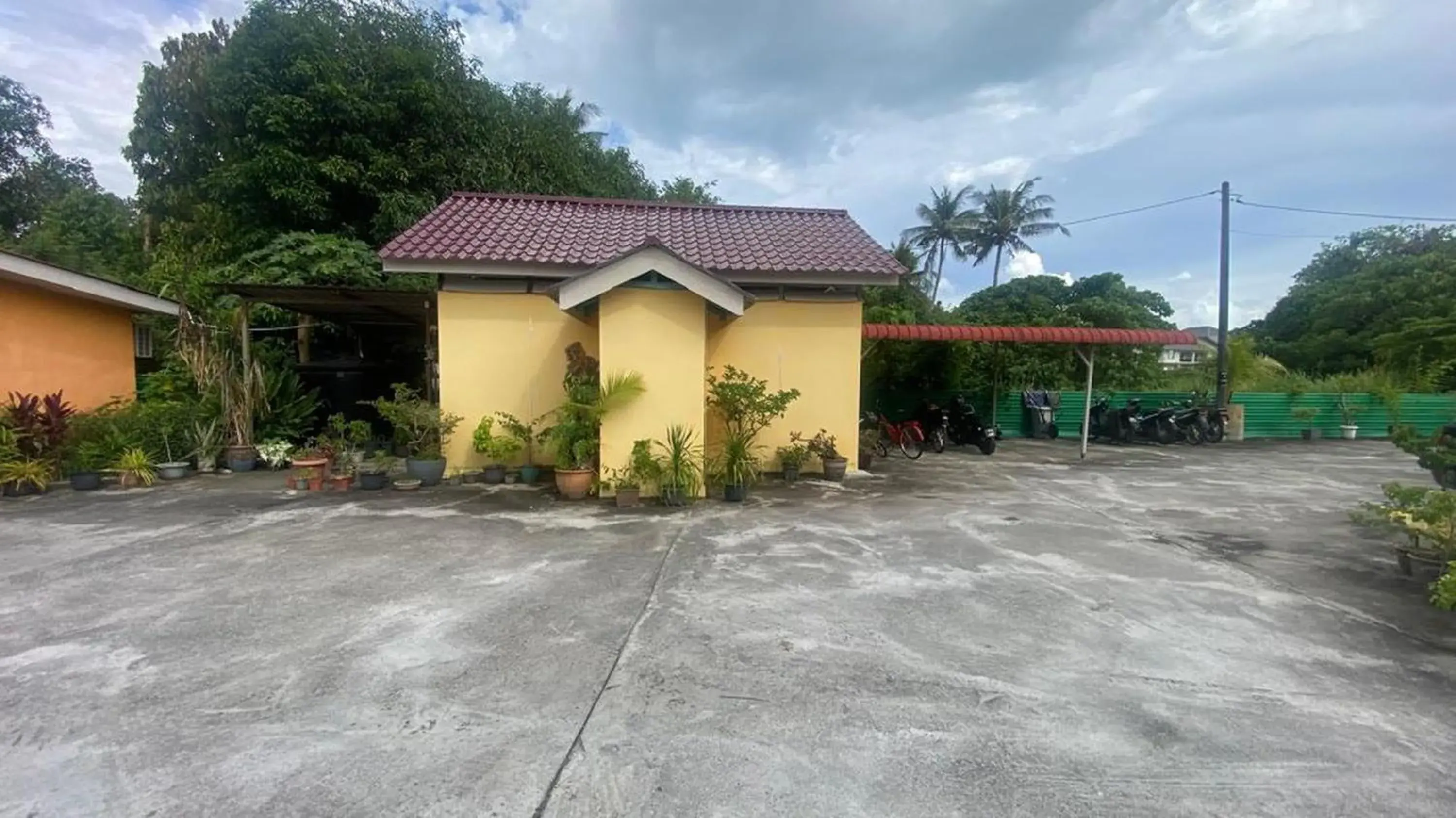 Facade/entrance in Collection o Langkawi near pantai cenang formerly tokman inn Facade/entrance in Collection o Langkawi near pantai cenang formerly tokman inn