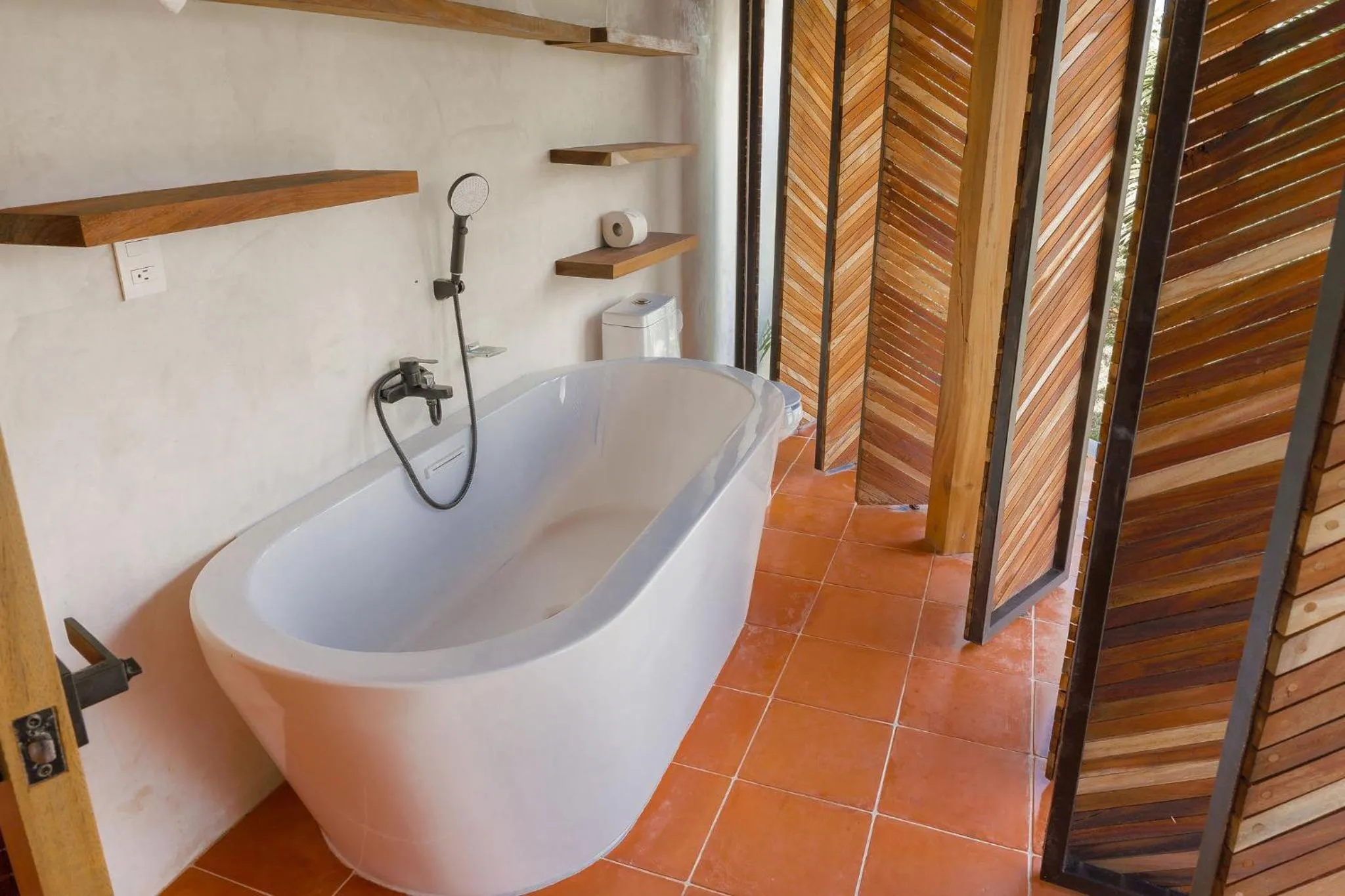 Bath in Aldea Mizúl - Beach Front - Adults Only