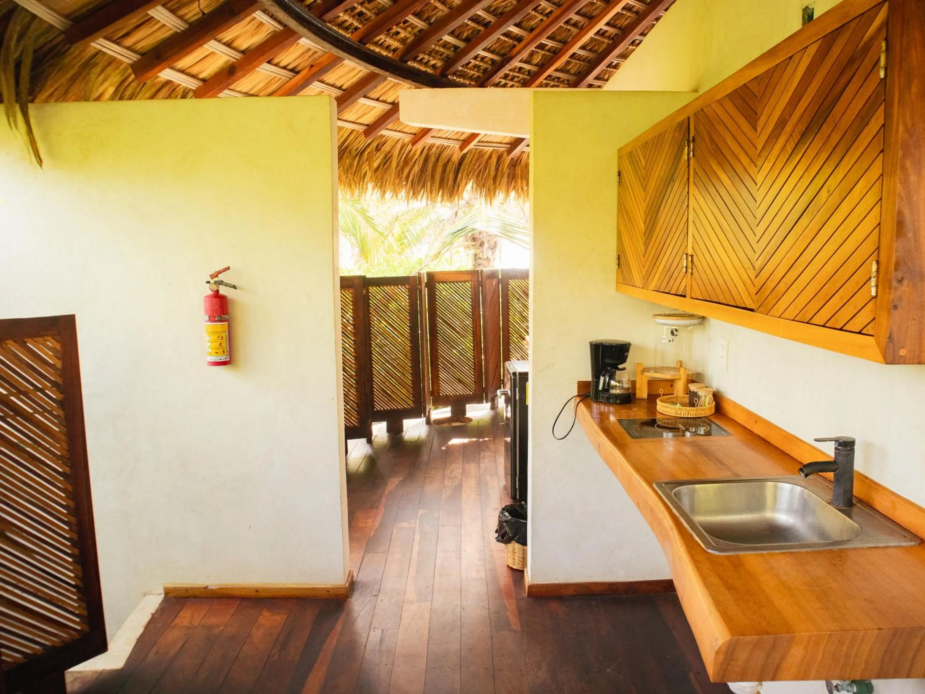 Kitchen or kitchenette in Aldea Mizúl - Beach Front - Adults Only