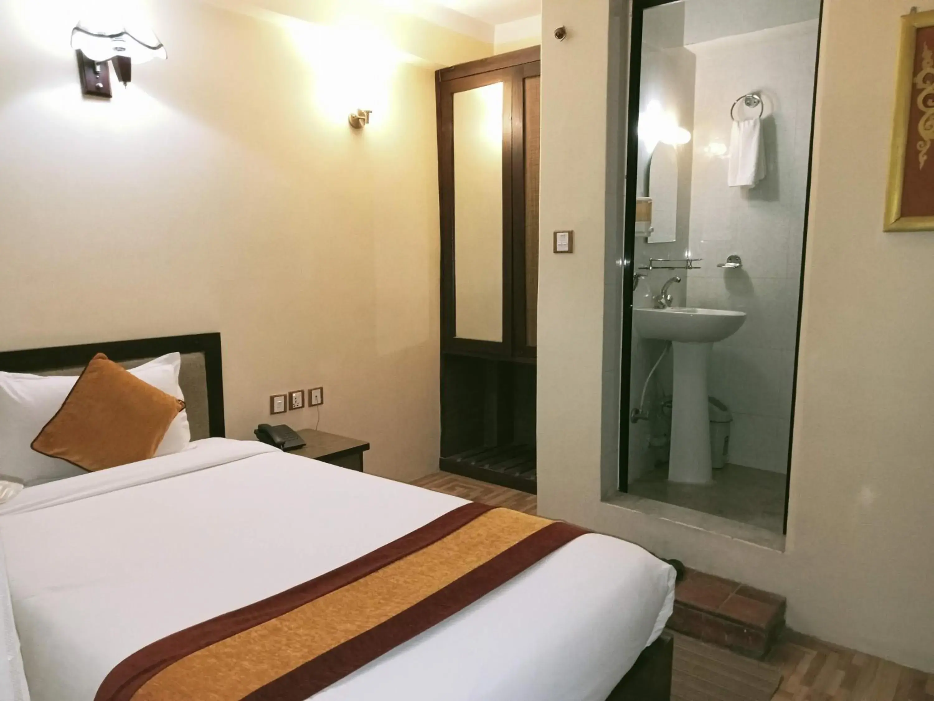 Bed in Boudha Stupa View Guest House Bed in Boudha Stupa View Guest House