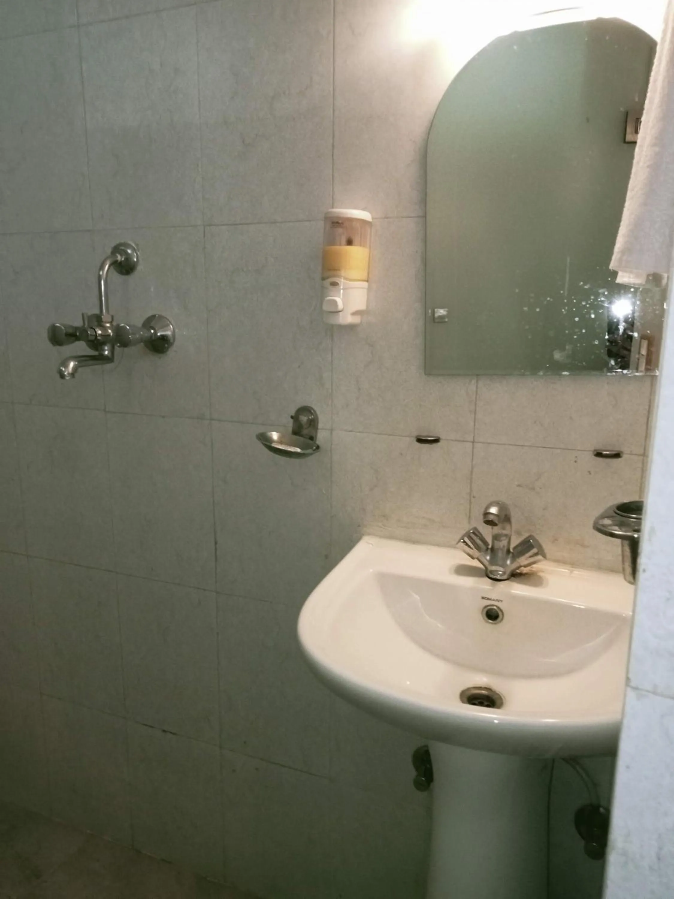 Shower in Boudha Stupa View Guest House