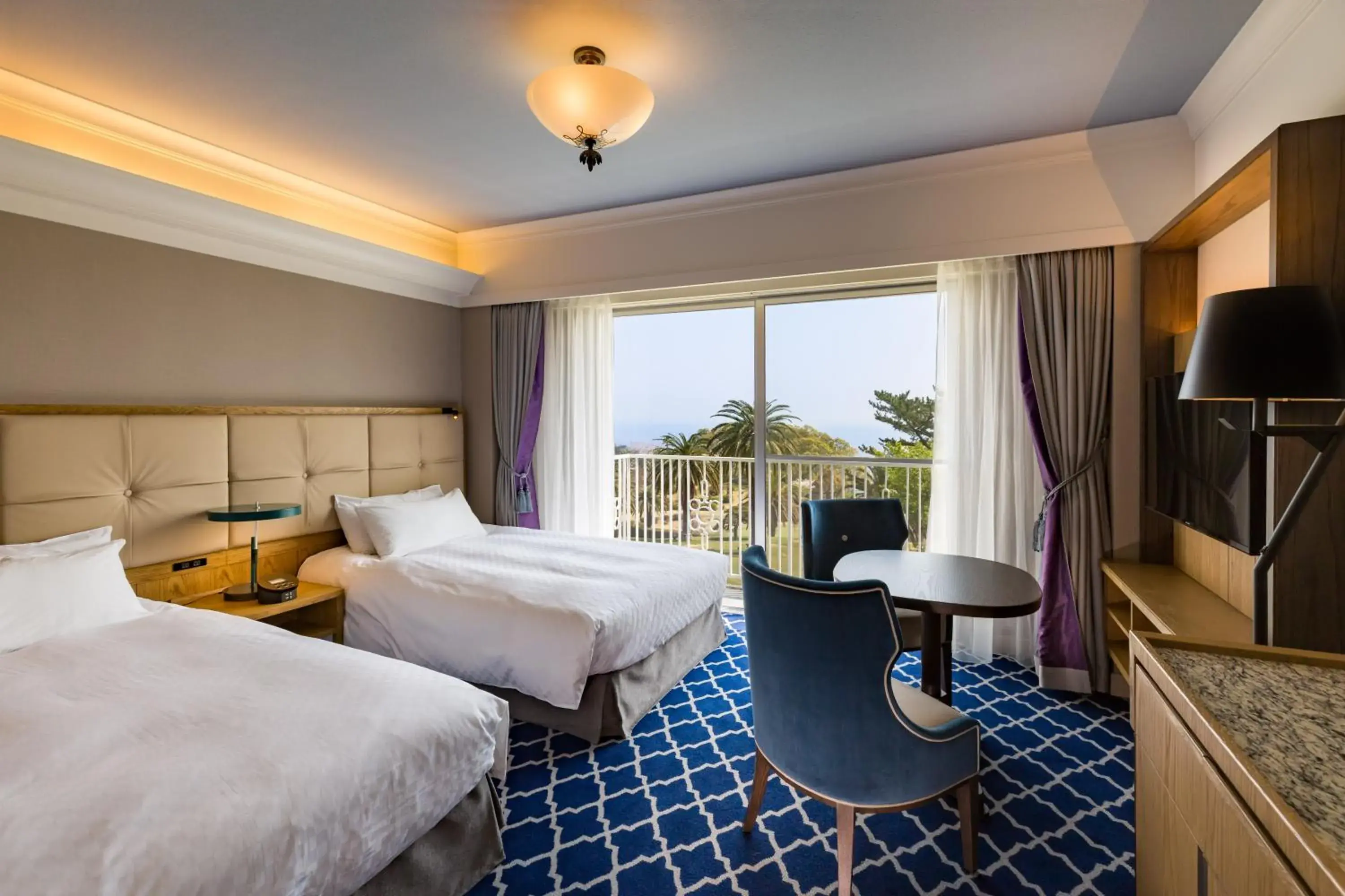 Bed in Kawana Hotel Bed in Kawana Hotel