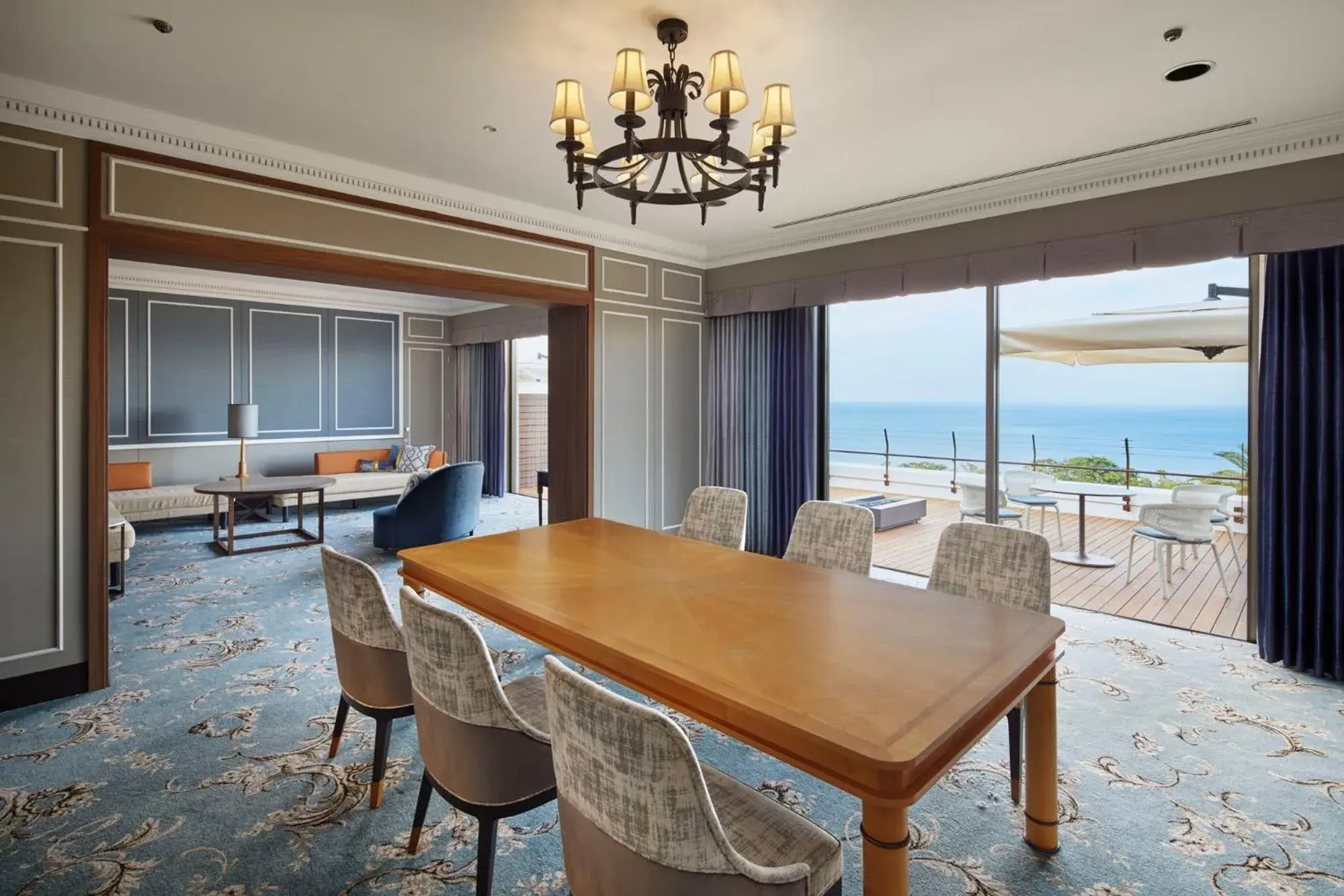 Living room in Kawana Hotel Living room in Kawana Hotel