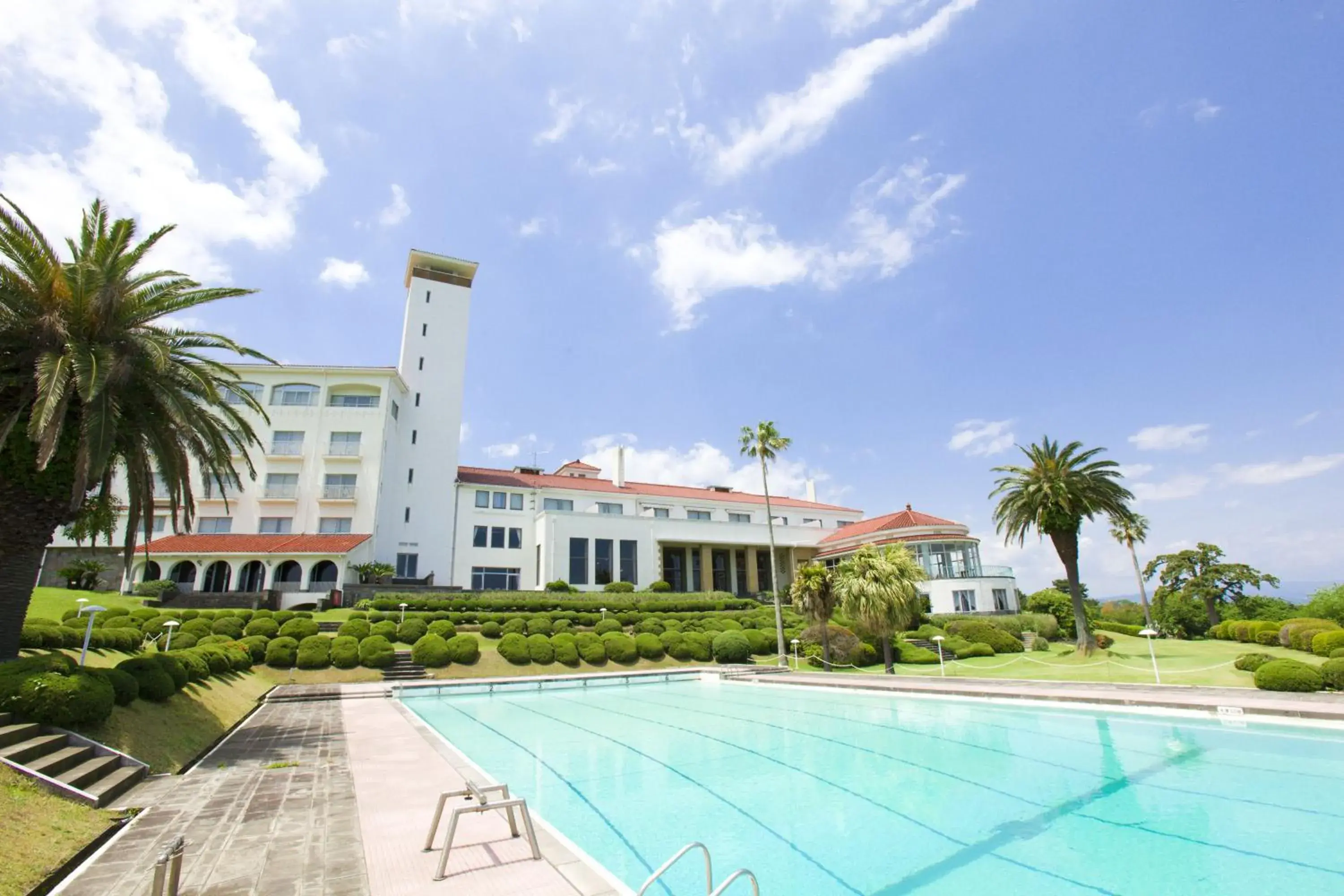 Property building in Kawana Hotel Property building in Kawana Hotel