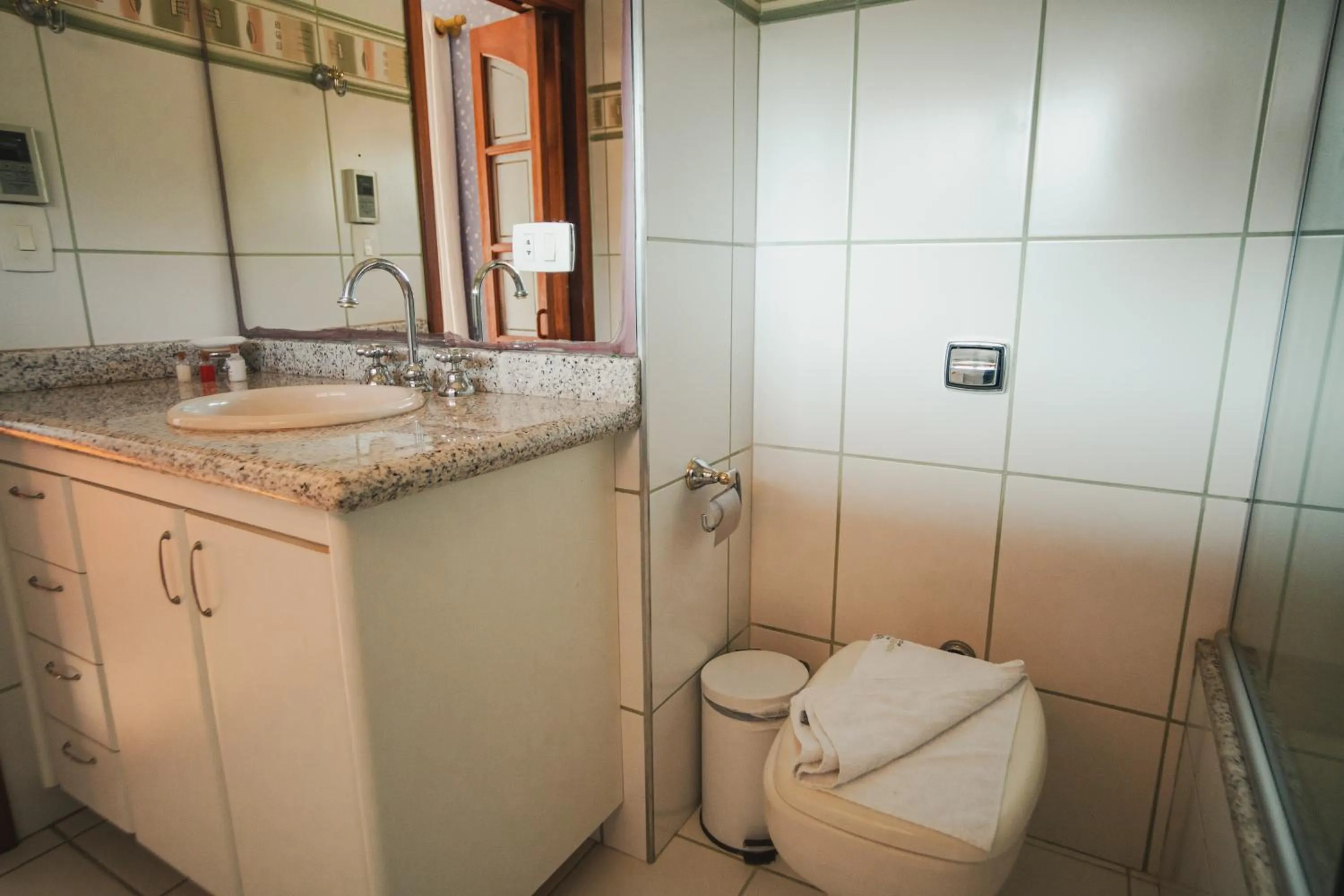Bathroom in Recanto Ninho Verde Village