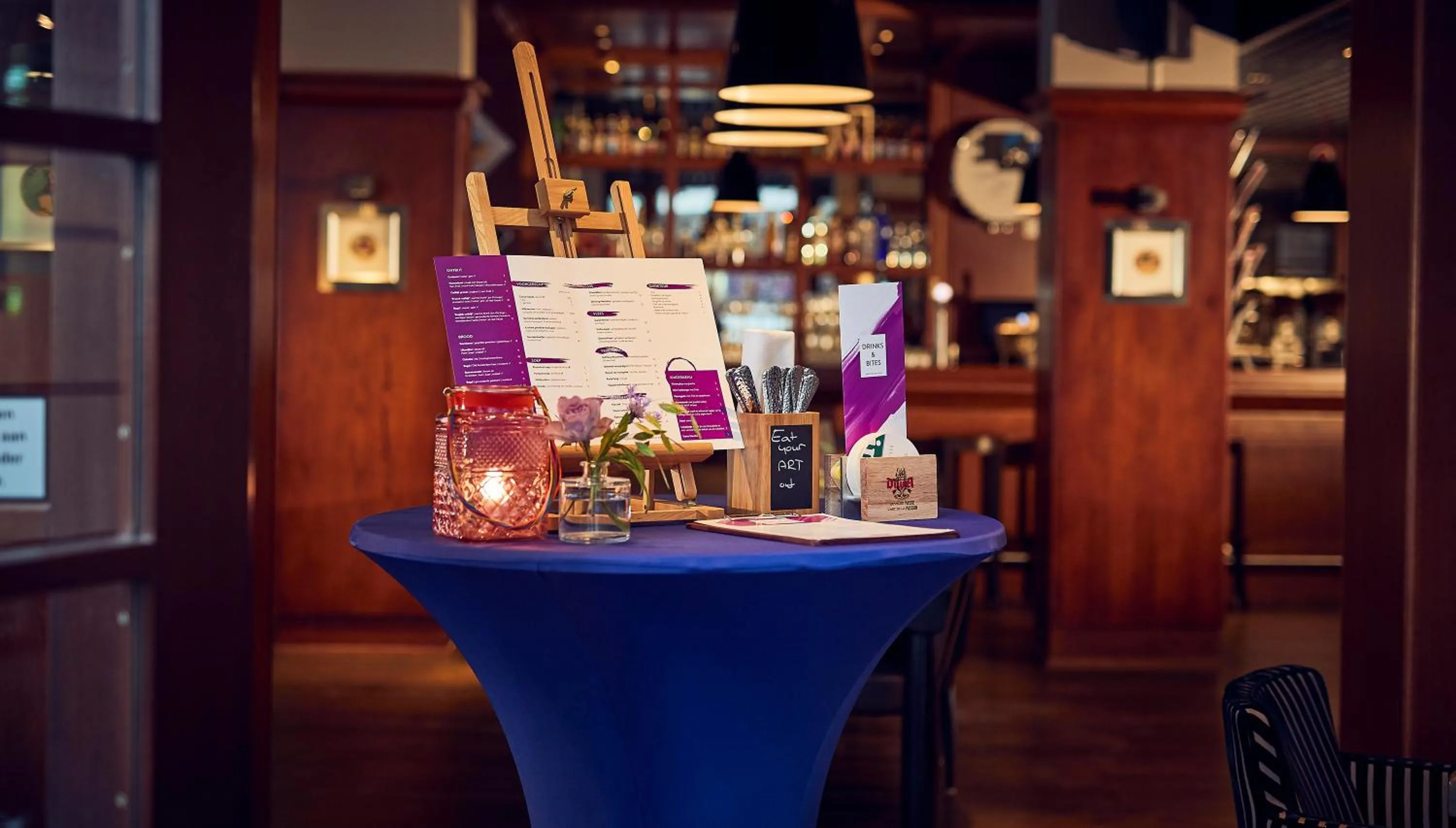 Lounge or bar in WestCord Art Hotel Amsterdam 4 stars