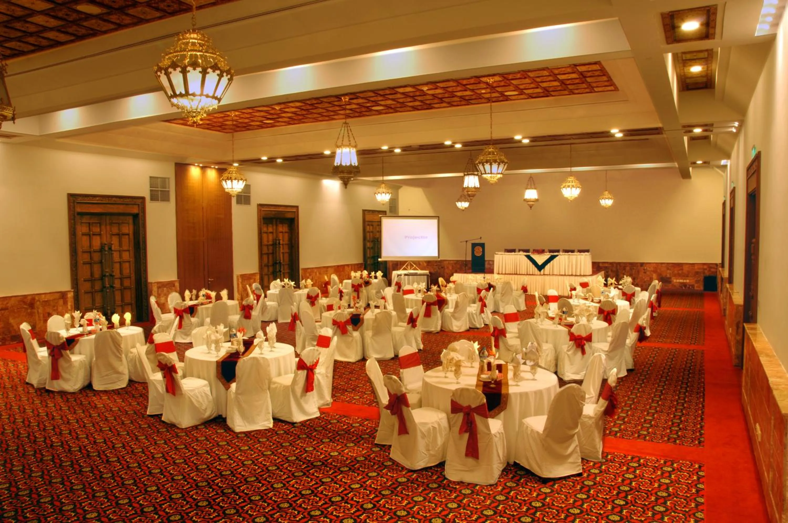Banquet/Function facilities in Faisalabad Serena Hotel