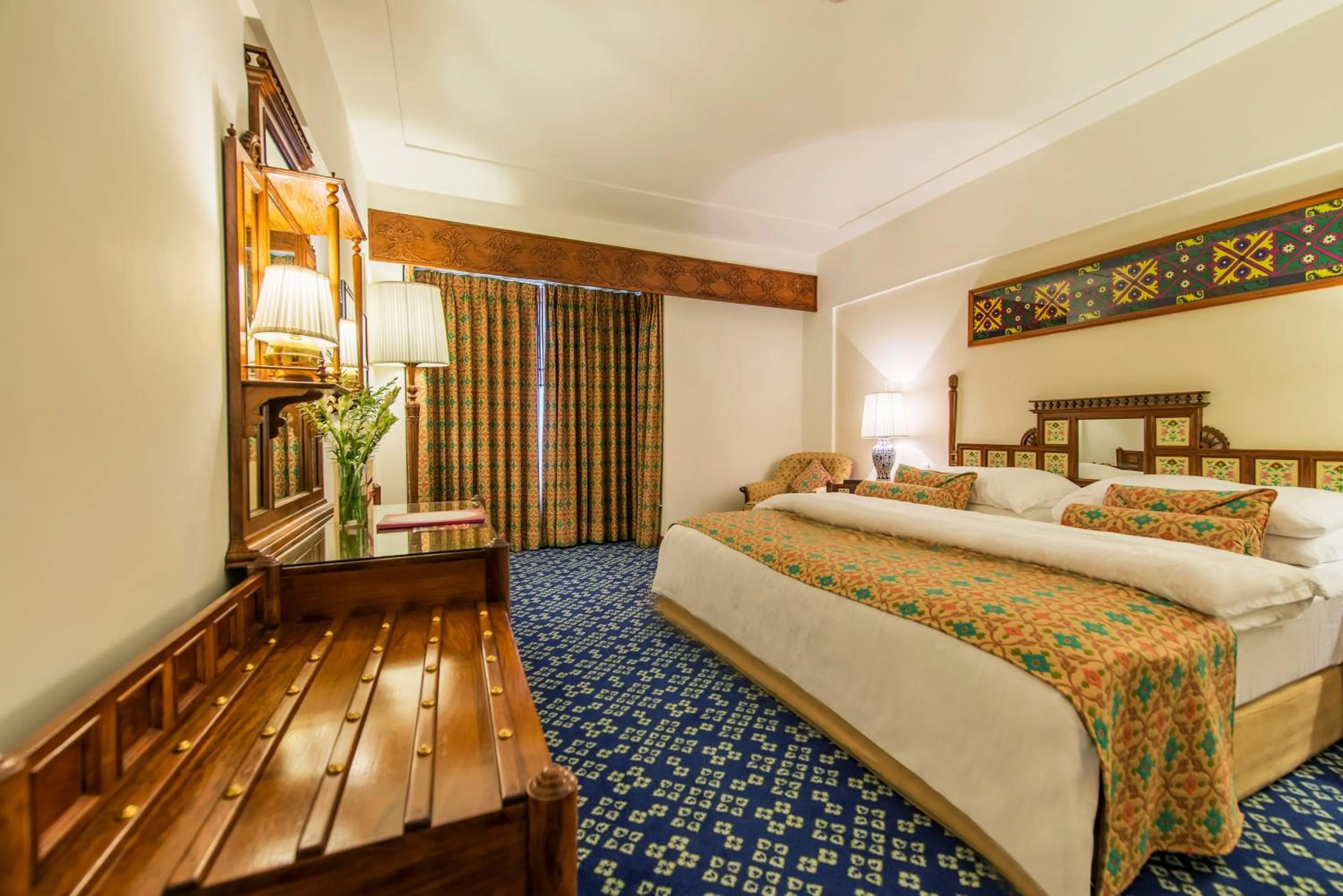 Bed in Faisalabad Serena Hotel