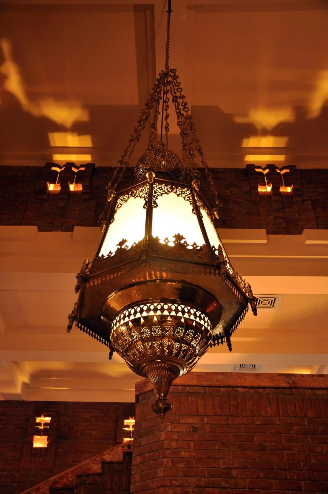 Decorative detail in Faisalabad Serena Hotel