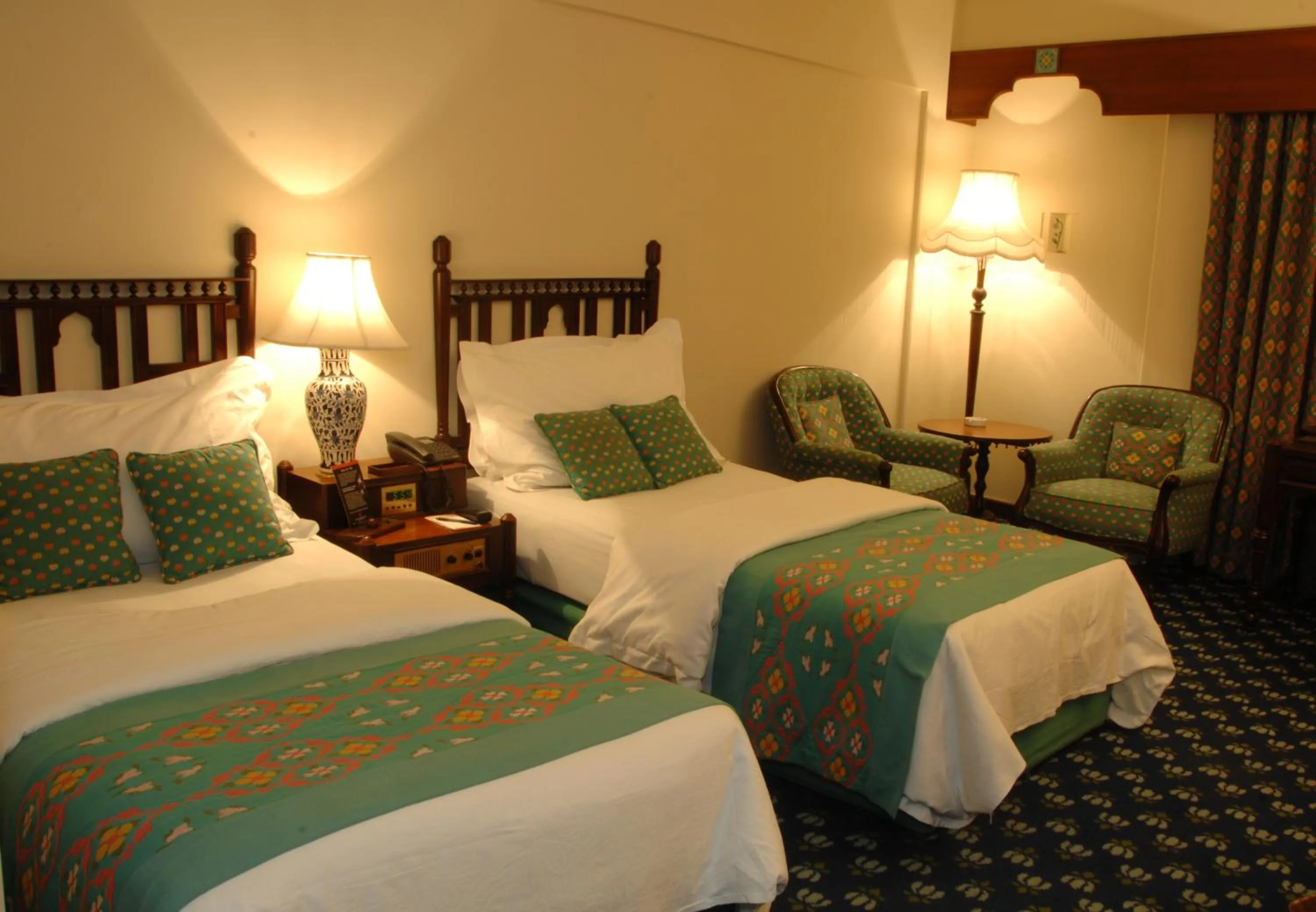 Bed in Faisalabad Serena Hotel