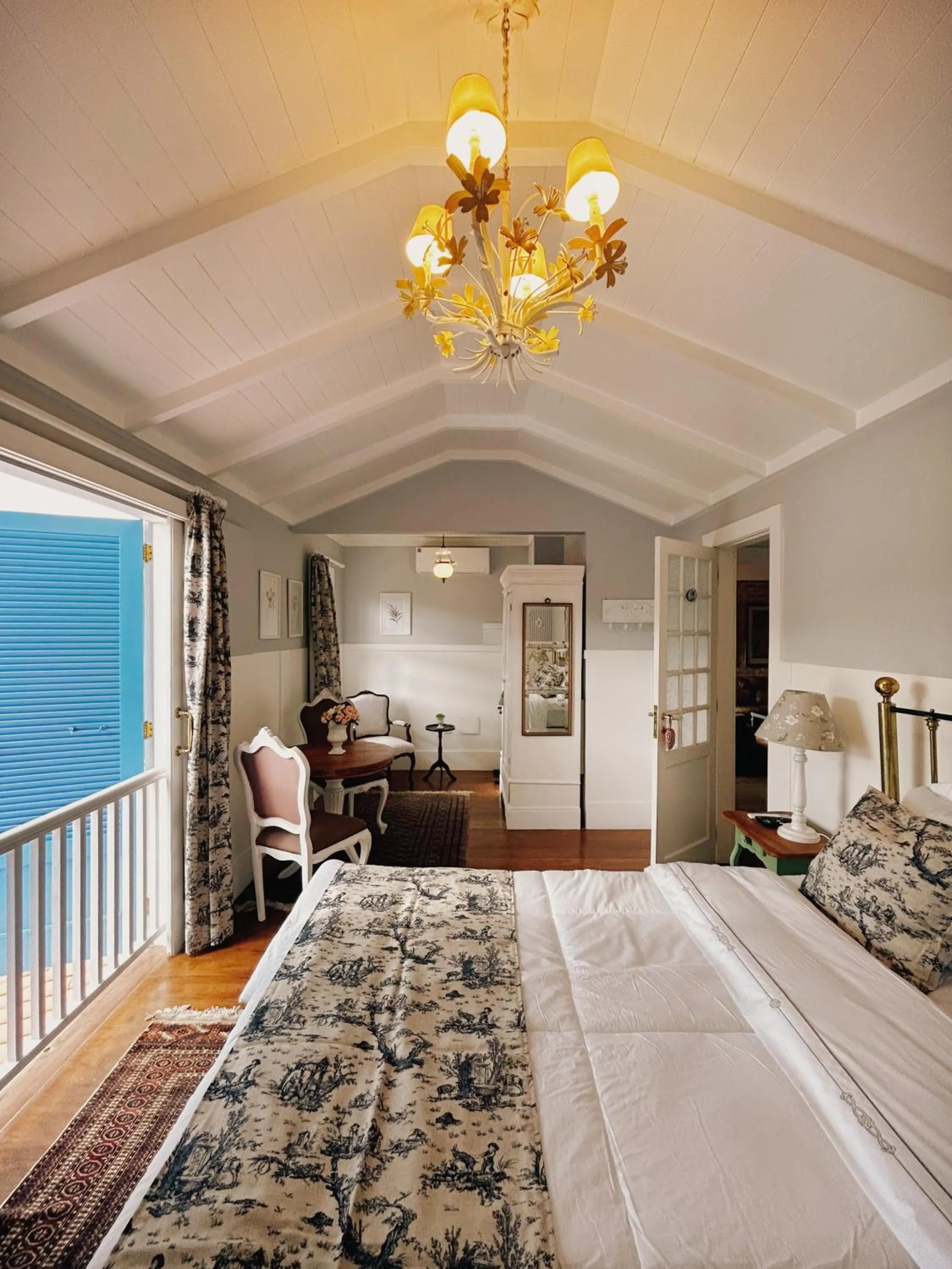 Deluxe Queen Suite in La Belle Provence