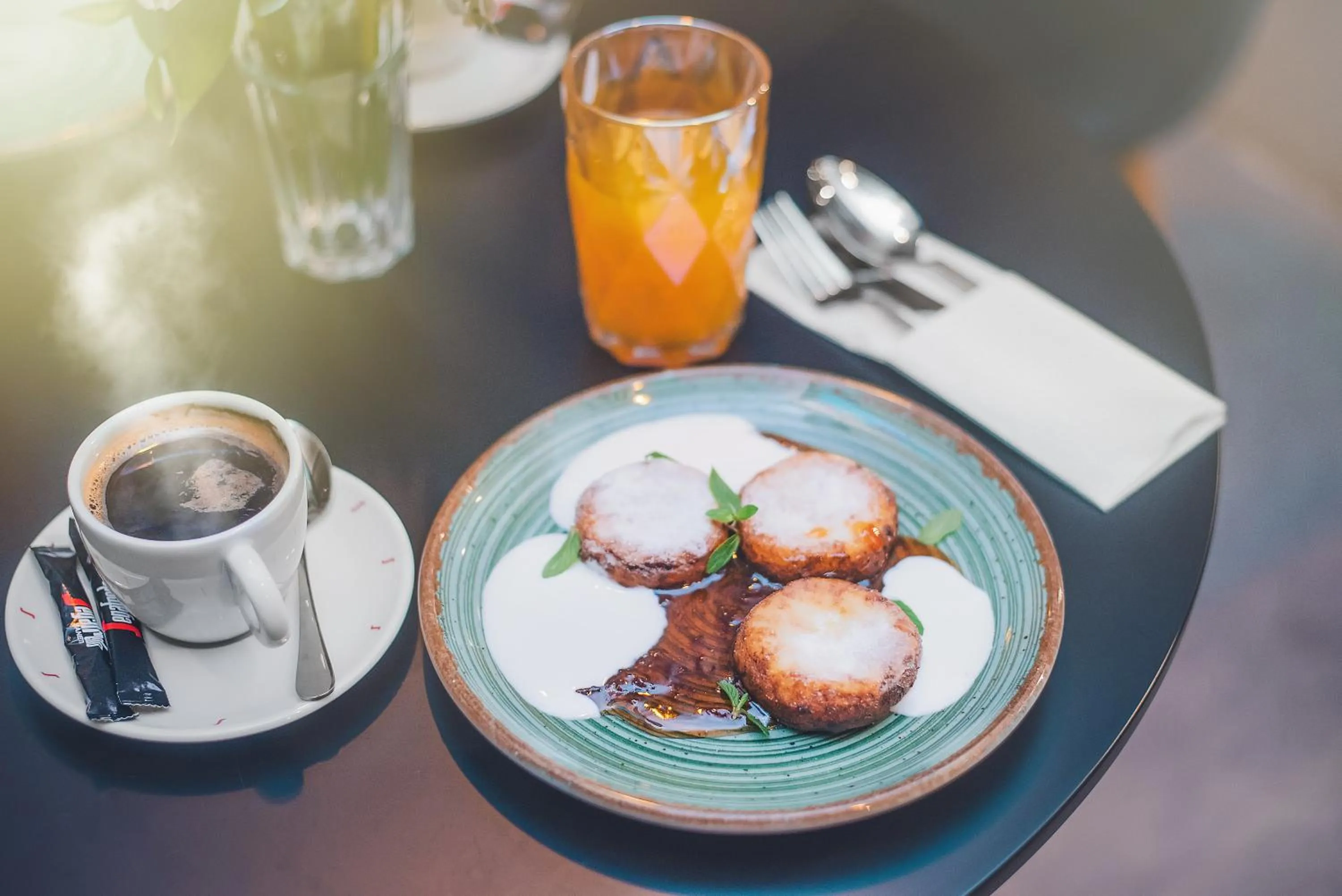 Breakfast in Dzvel Ubanshi