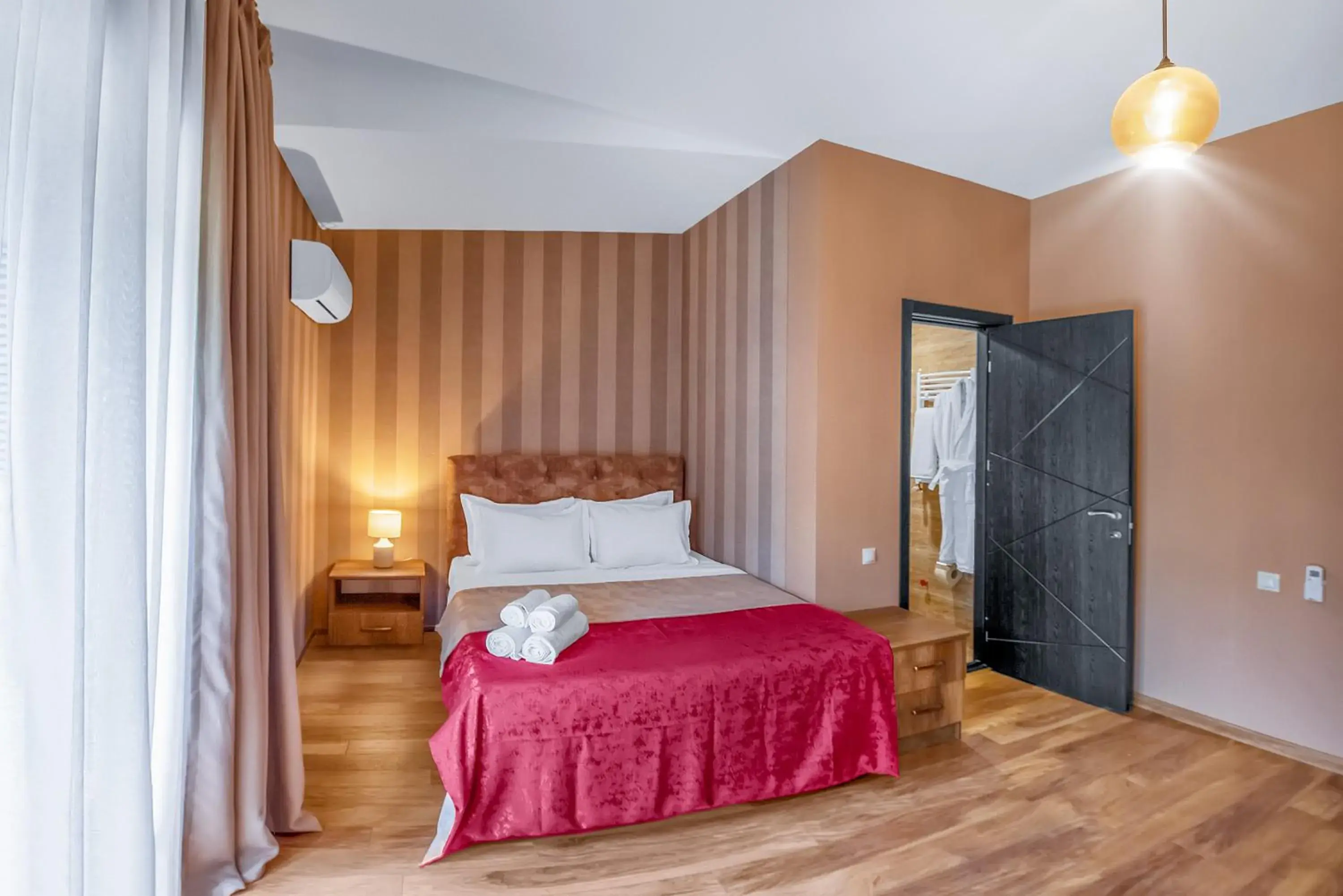 Deluxe Double Room with Balcony in Dzvel Ubanshi Deluxe Double Room with Balcony in Dzvel Ubanshi