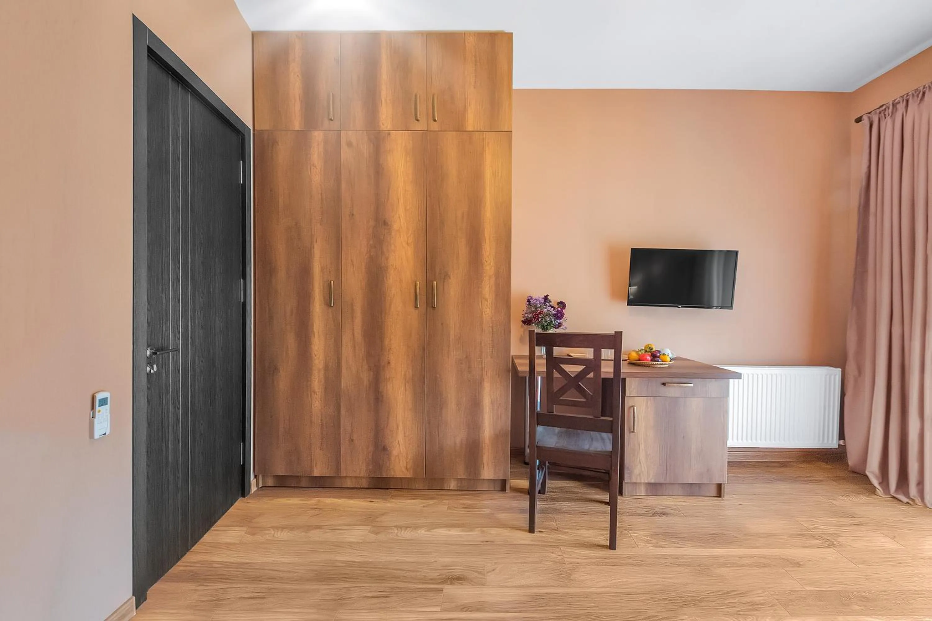 Kitchen or kitchenette in Dzvel Ubanshi