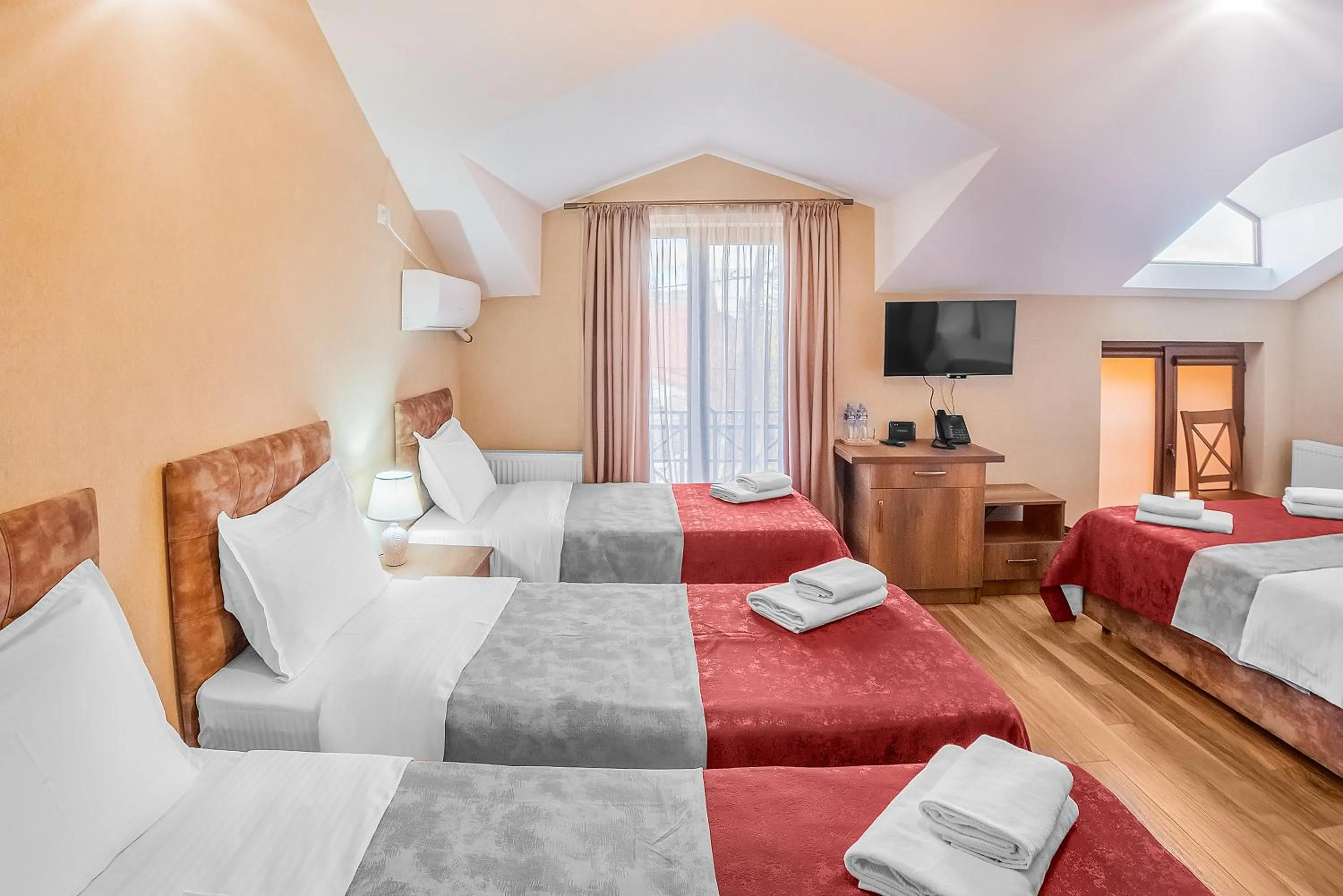 Family in Dzvel Ubanshi