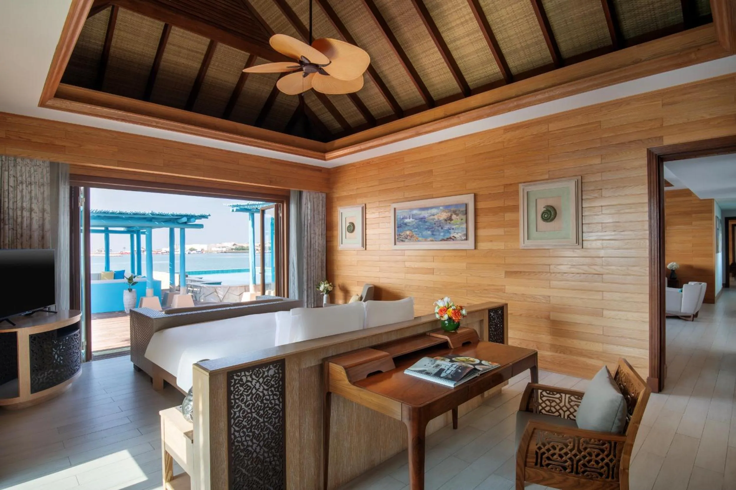 Sea view, Bed in Banana Island Resort Doha by Anantara