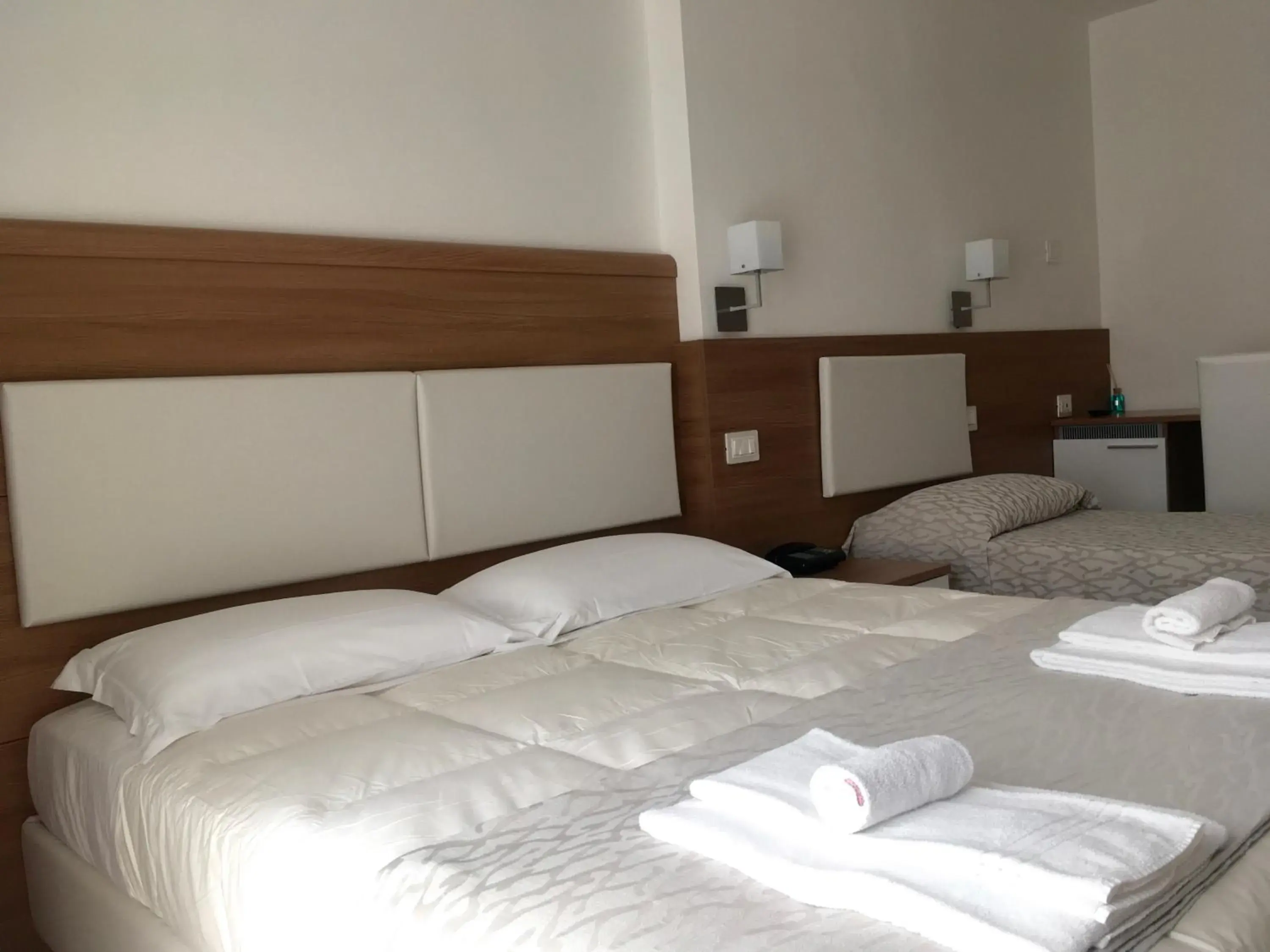 Triple Room with City View in Hotel Baia Marina Triple Room with City View in Hotel Baia Marina