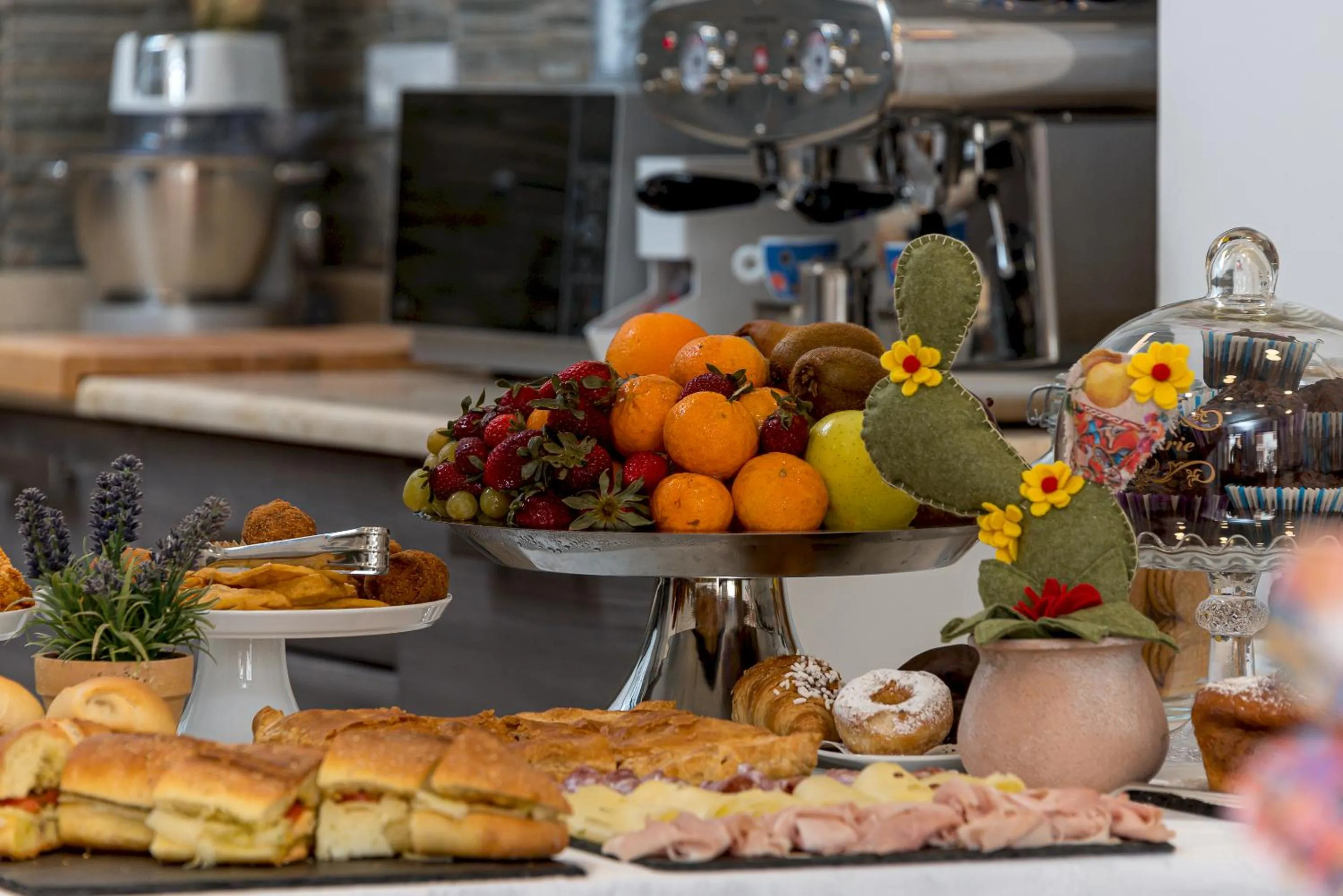Buffet breakfast in Ayres Del Mar