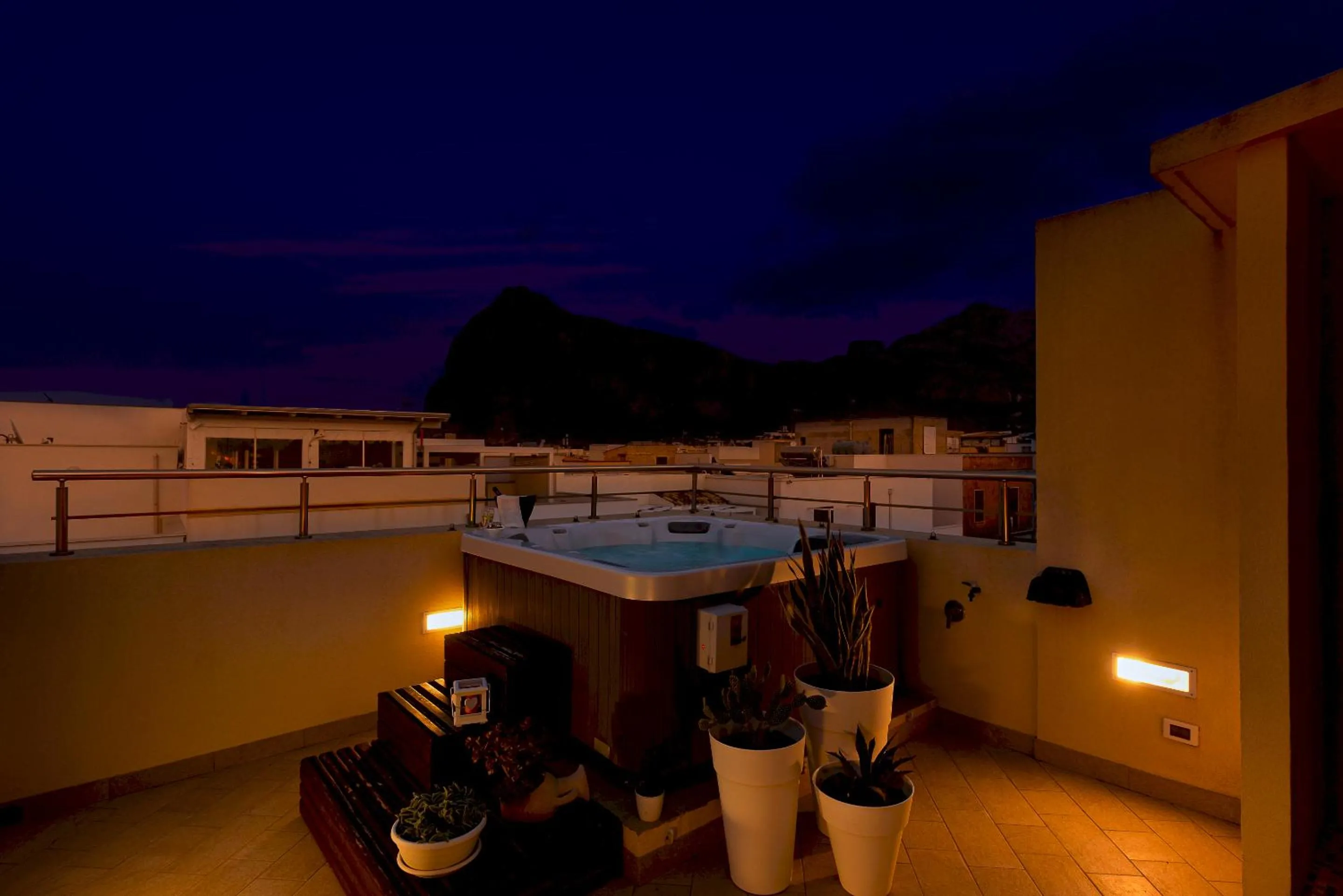 Hot Tub in Ayres Del Mar