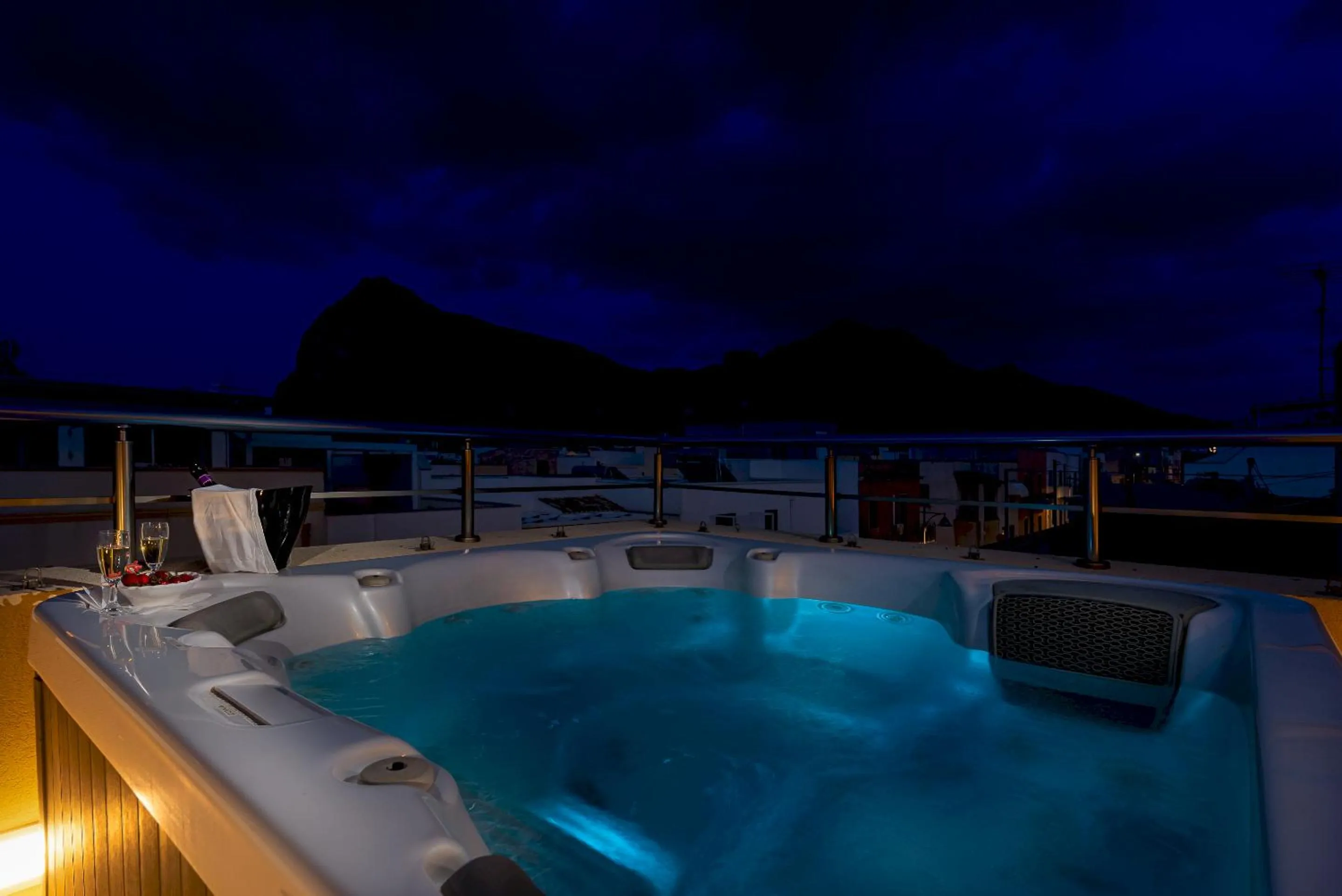 Hot Tub in Ayres Del Mar